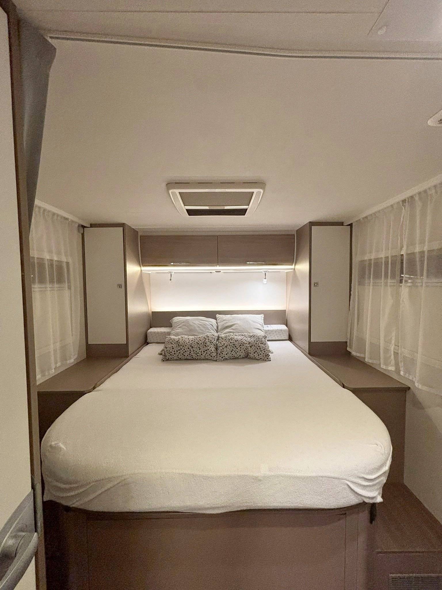 Plazas en cama Fiat Ducato 2,3 l 150 ch - Yescapa