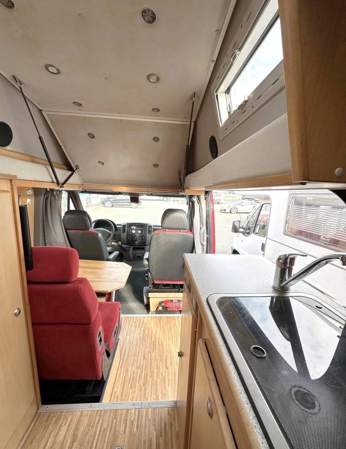 Eethoek Mercedes Sprinter 3,0 l 190 ch - Yescapa