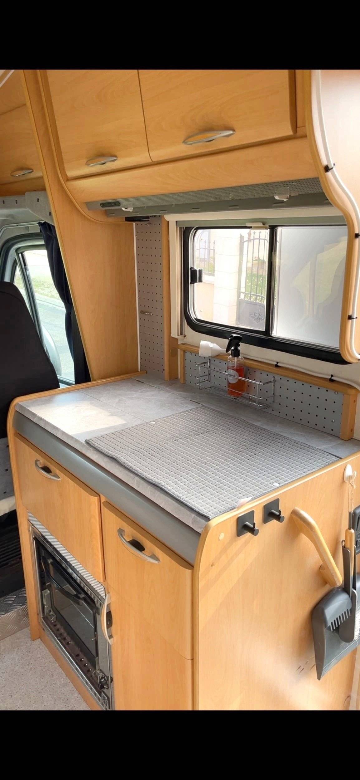 Coin cuisine Fiat Ducato 2.8 JTD - Yescapa