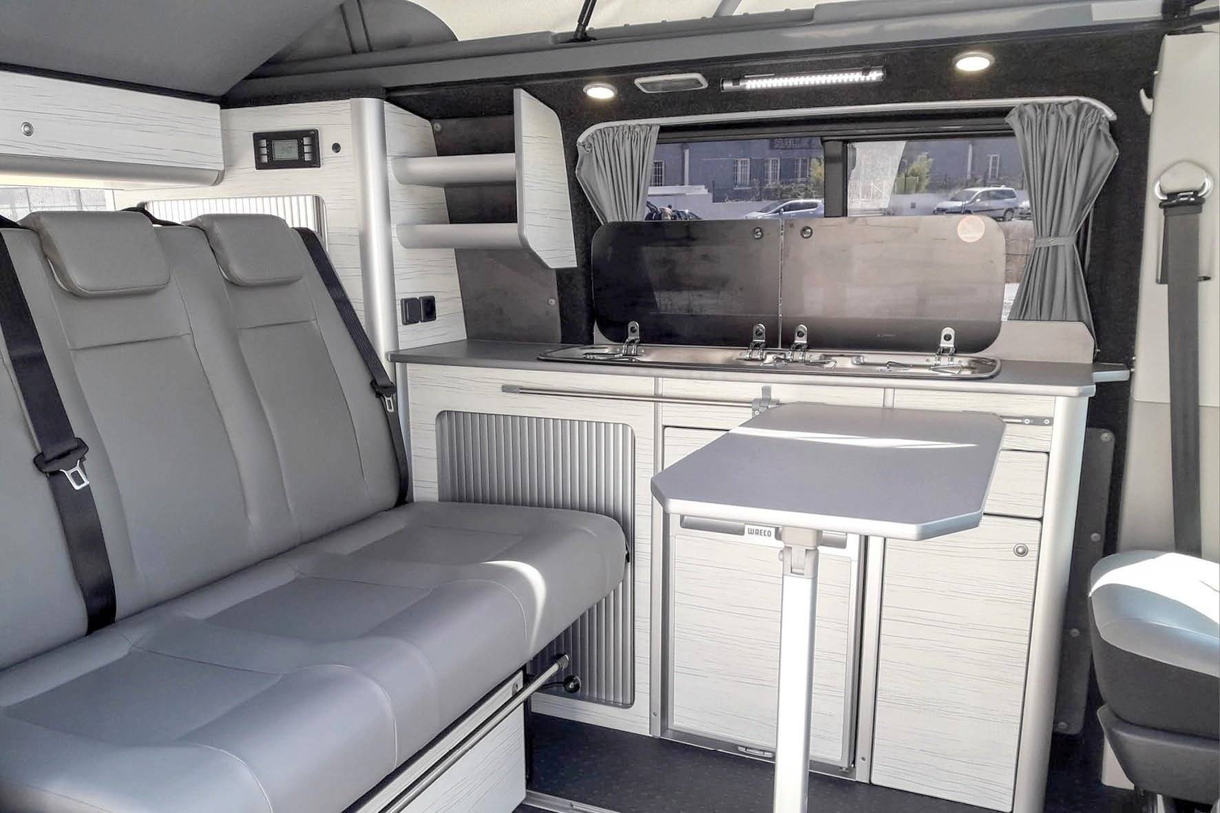 California: Volkswagen T6.1 2024 