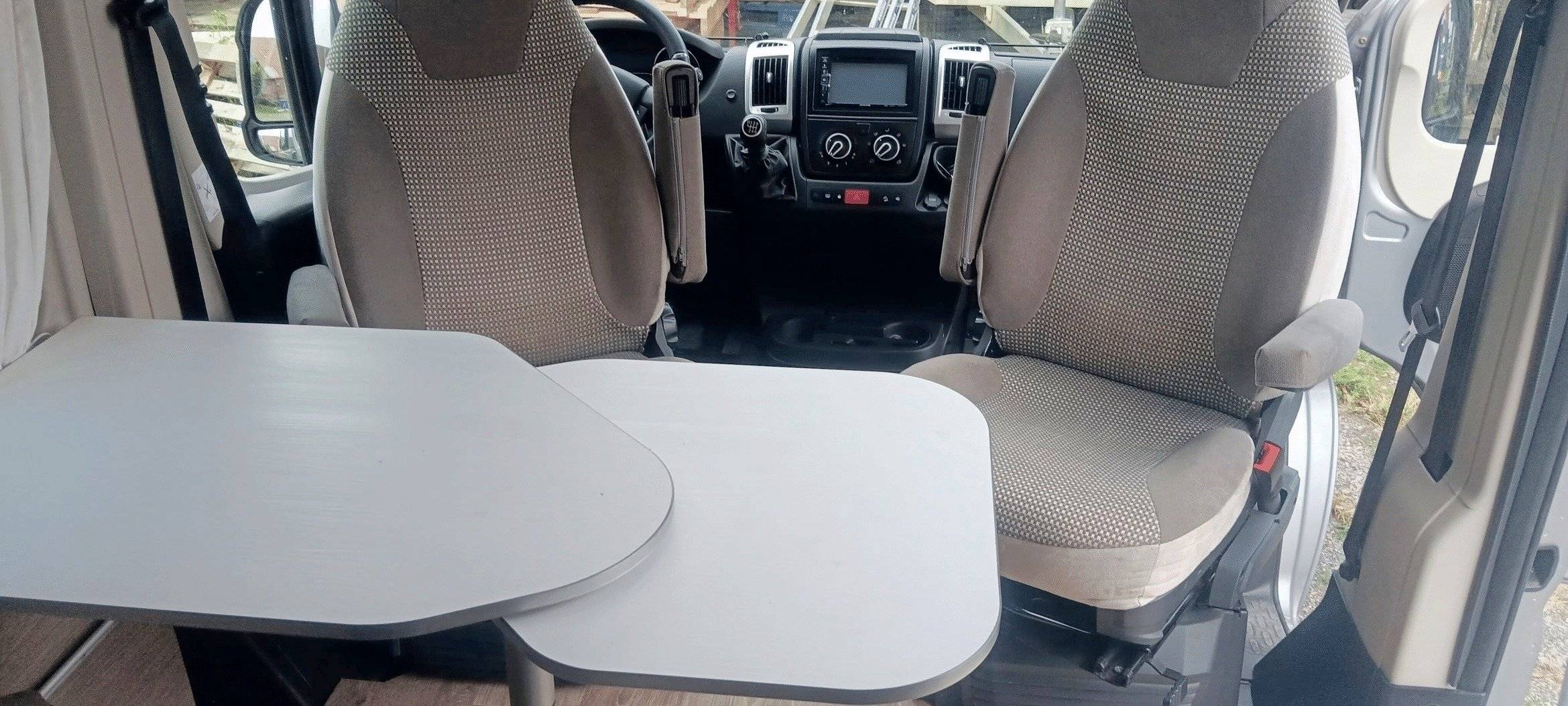 Coin repas Citroën Citroën jumper - Yescapa
