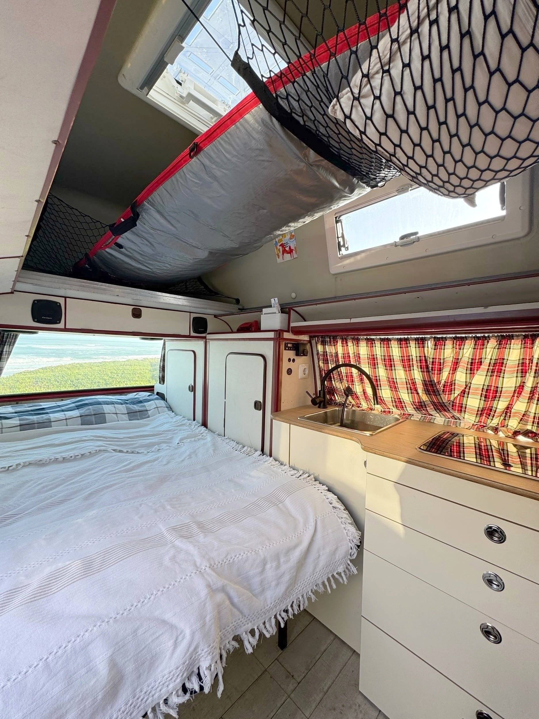 Berth Volkswagen T3 - Yescapa