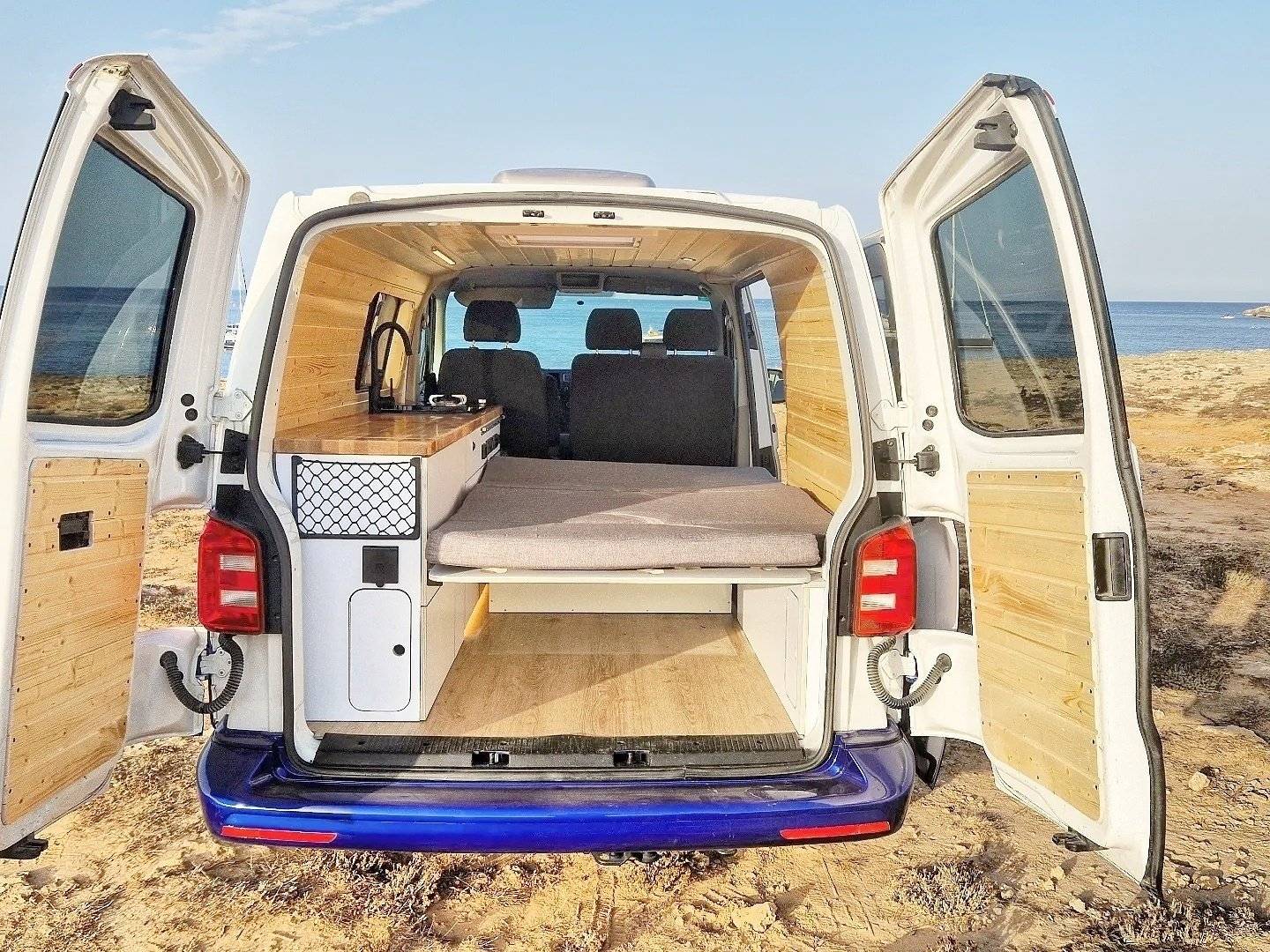 Caracol and friends Woody