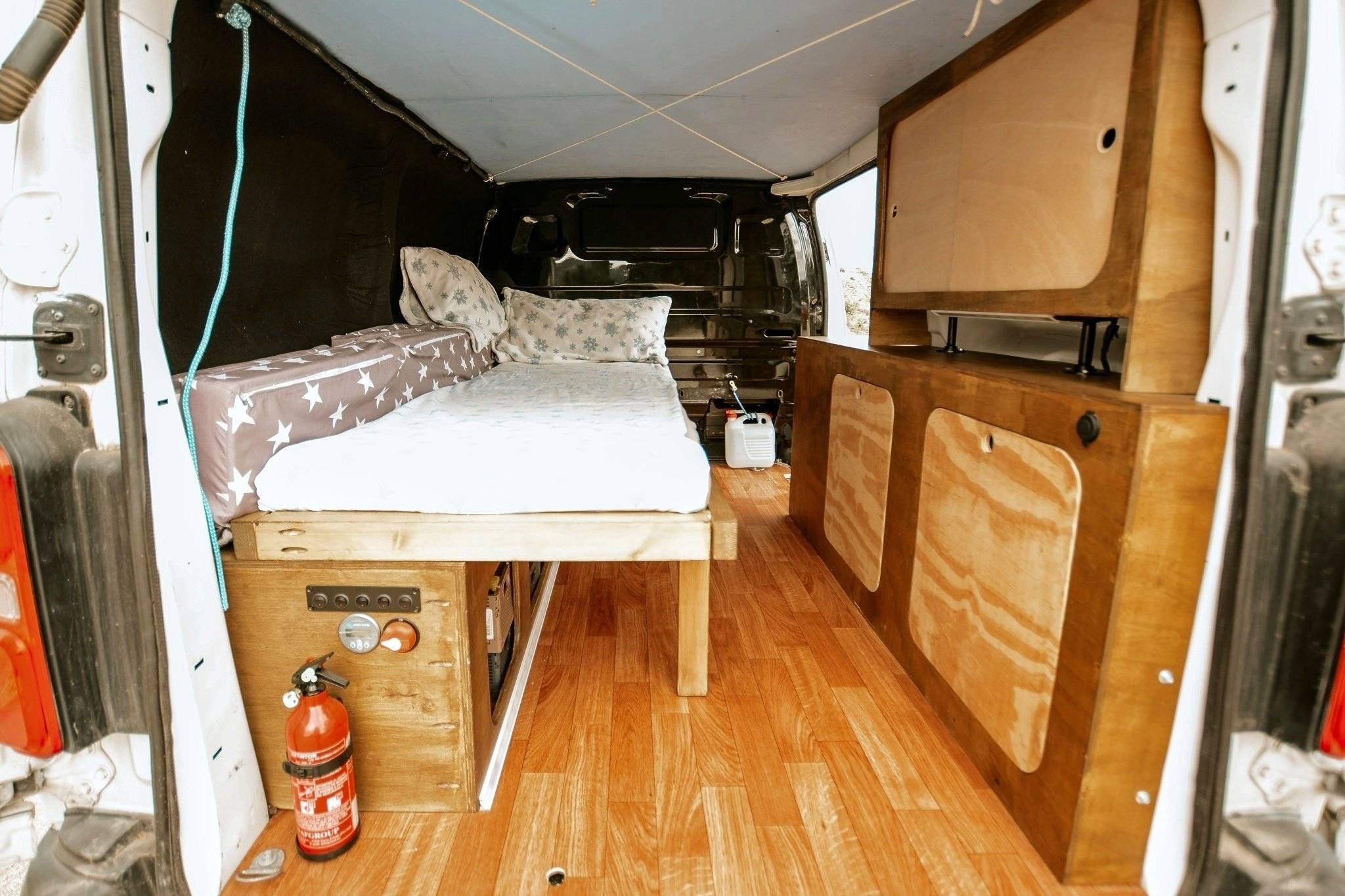 Letti Peugeot Expert 2,0l 120ch - Yescapa