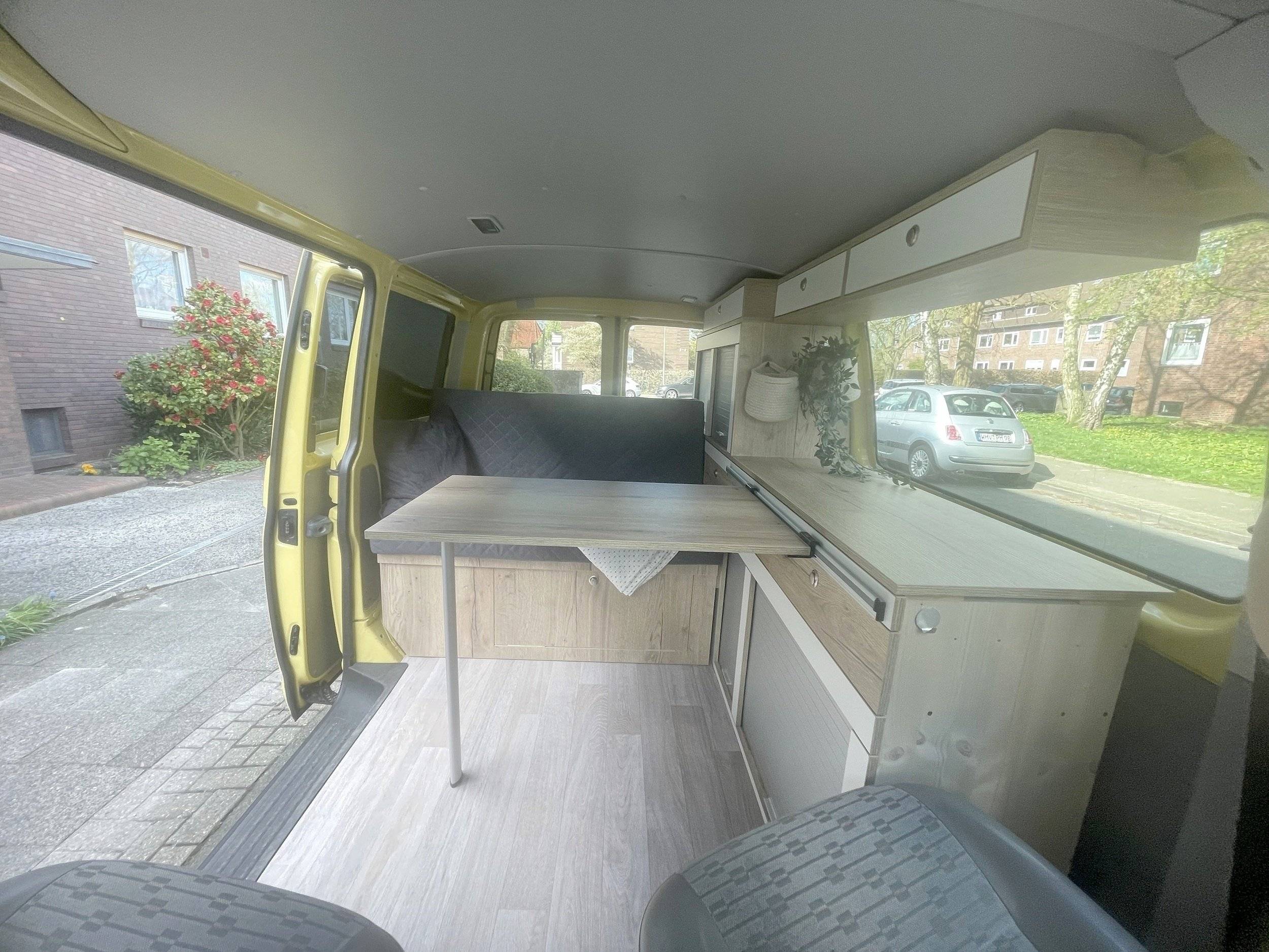 Volkswagen T5 2 l 84 ch