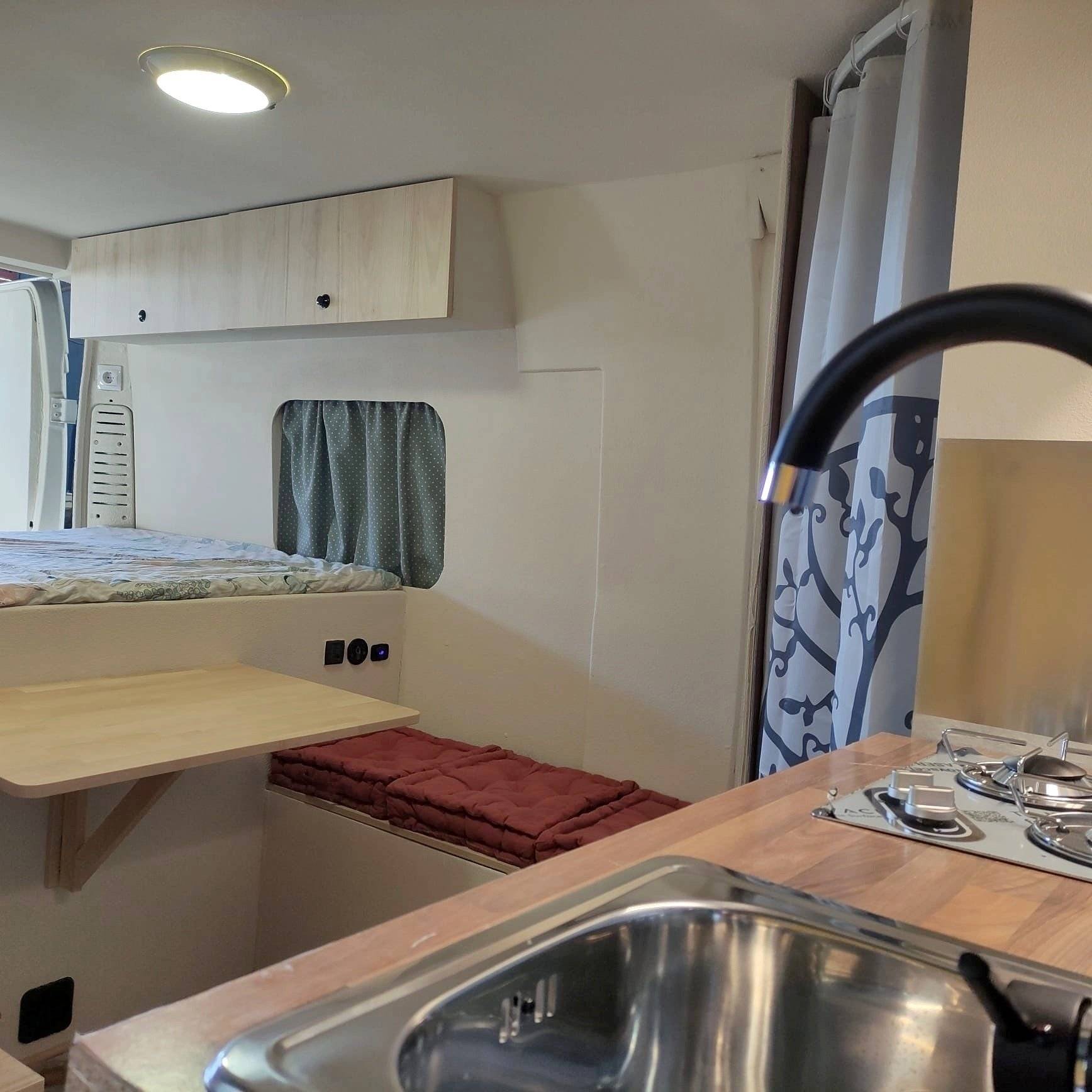 Peugeot Boxer 2,0 l 130 ch