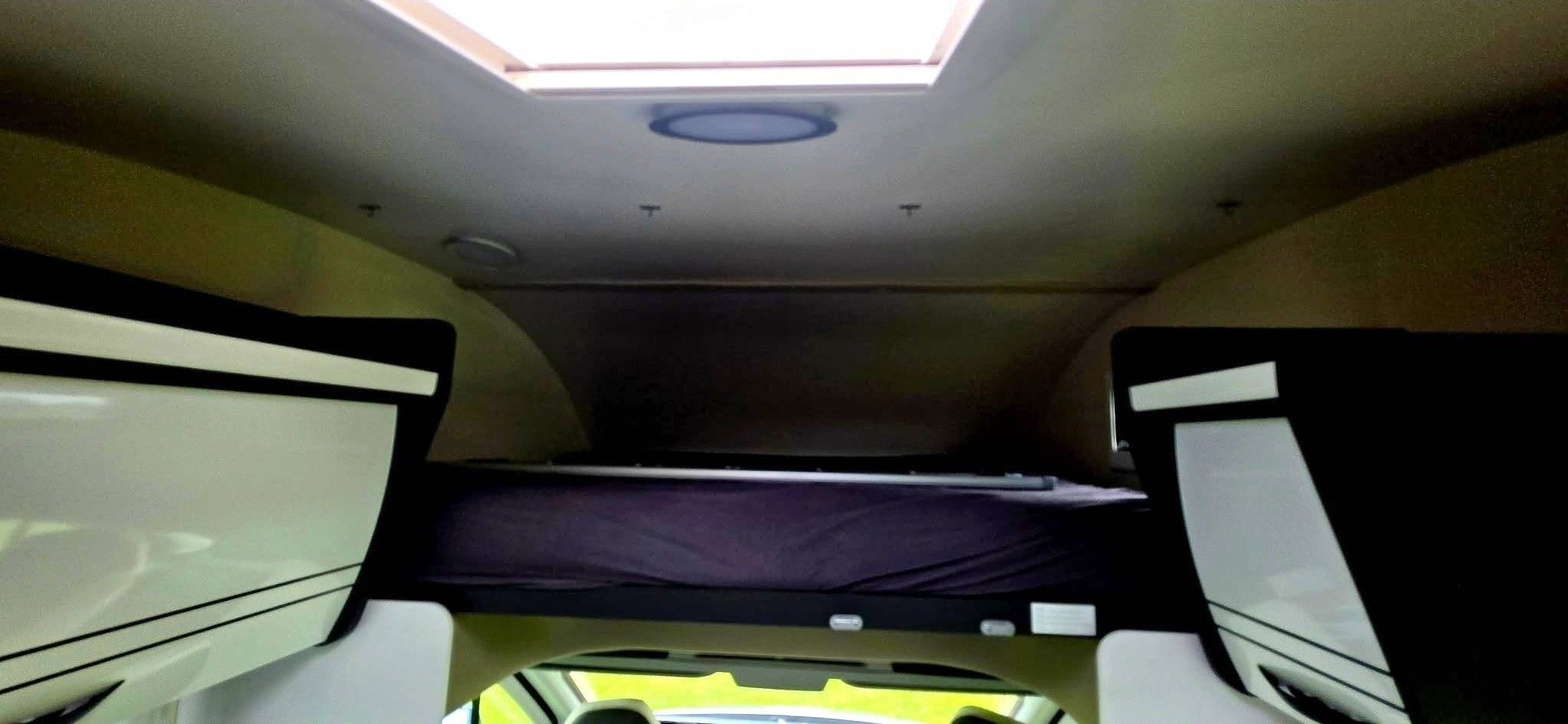 Plazas en cama Ford - Yescapa