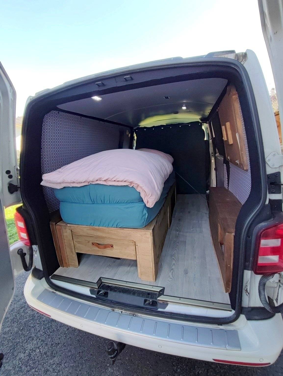 Plazas en cama Volkswagen - Yescapa