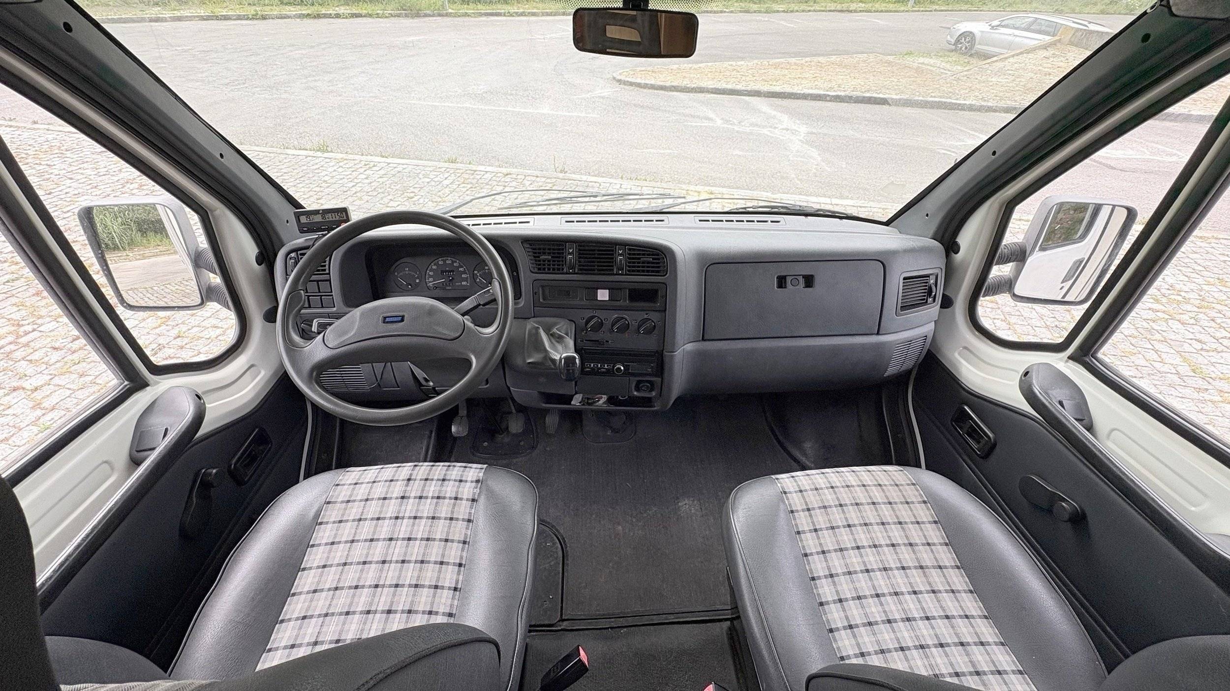 Autocaravana capucino 