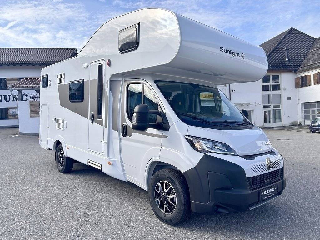 Motorhome & Campervan Hire in Frankfurt am Main from 40/day - Yescapa
