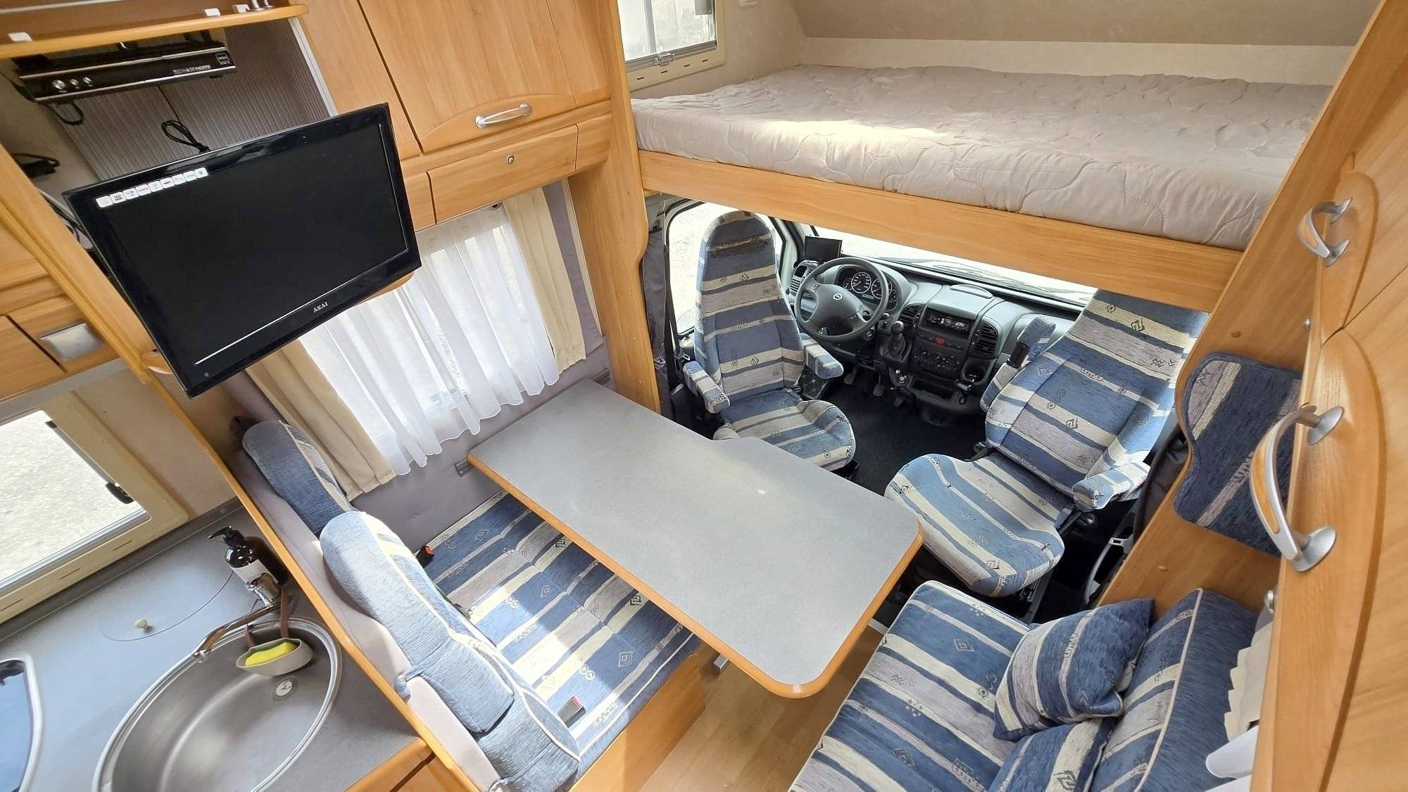 Adria Adriatik 655 sp coral 2.8