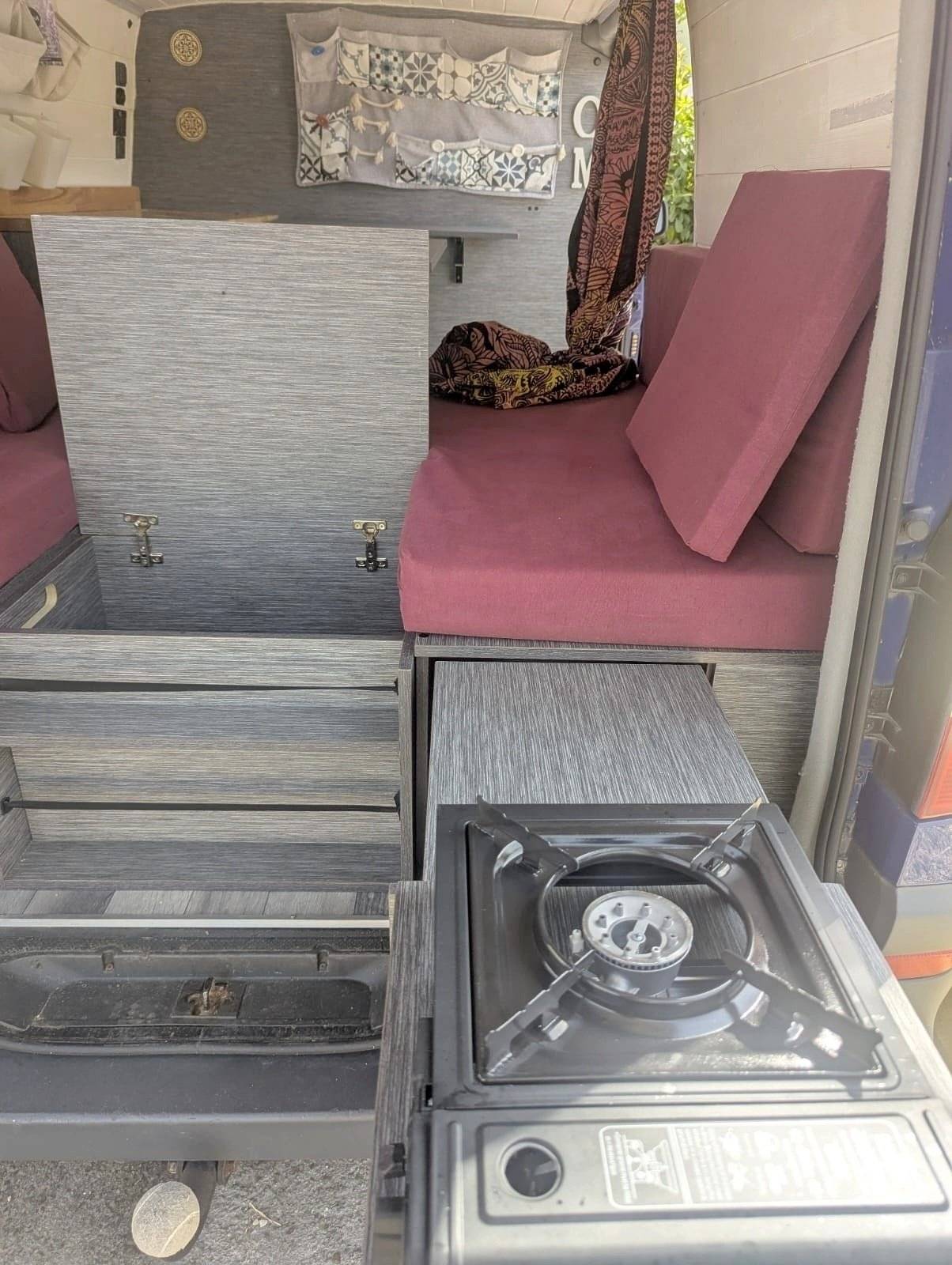 3 C Cartier/Brisebras Mercedes vito