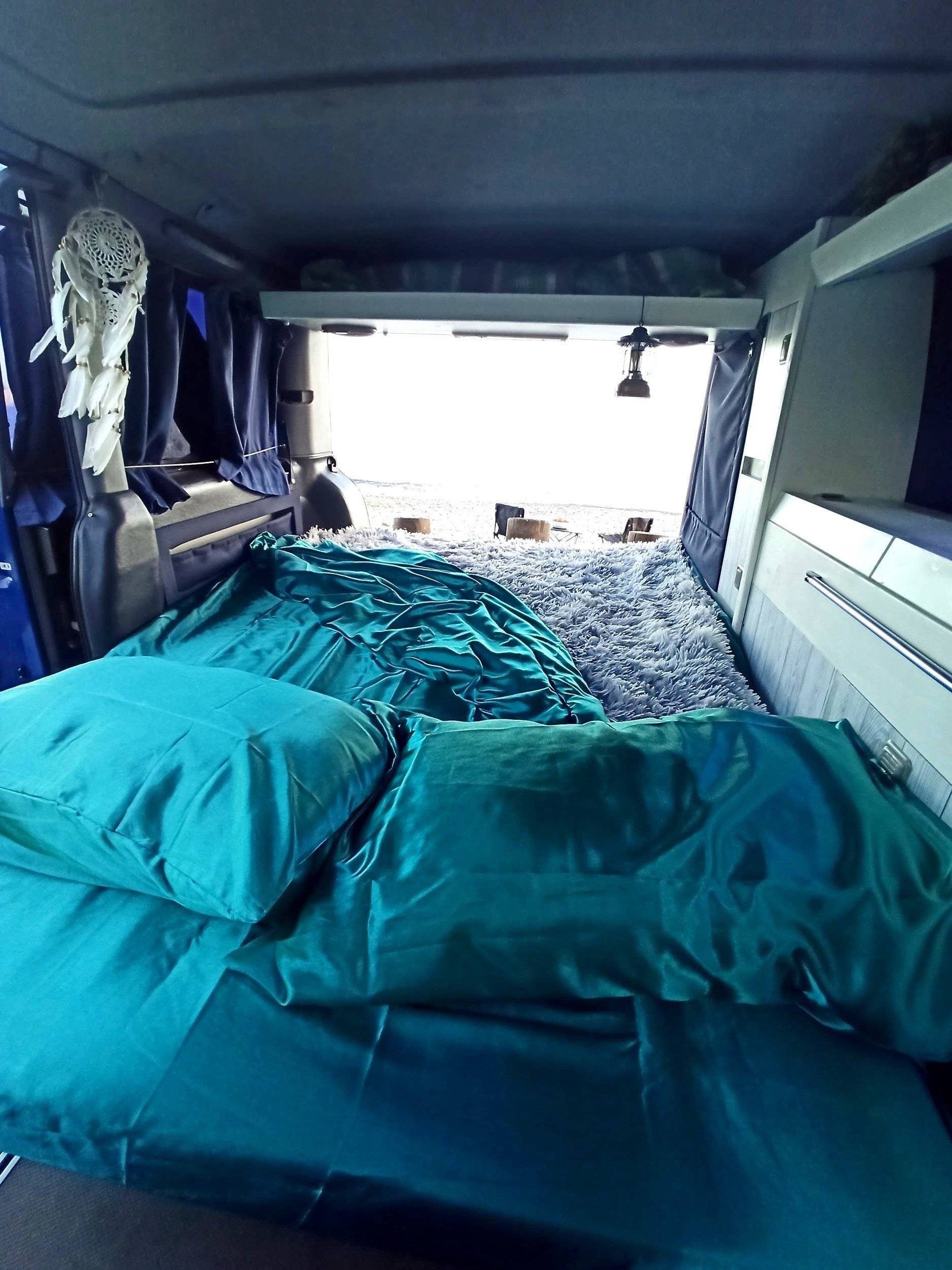 Couchages Mercedes Vito 110D - Yescapa