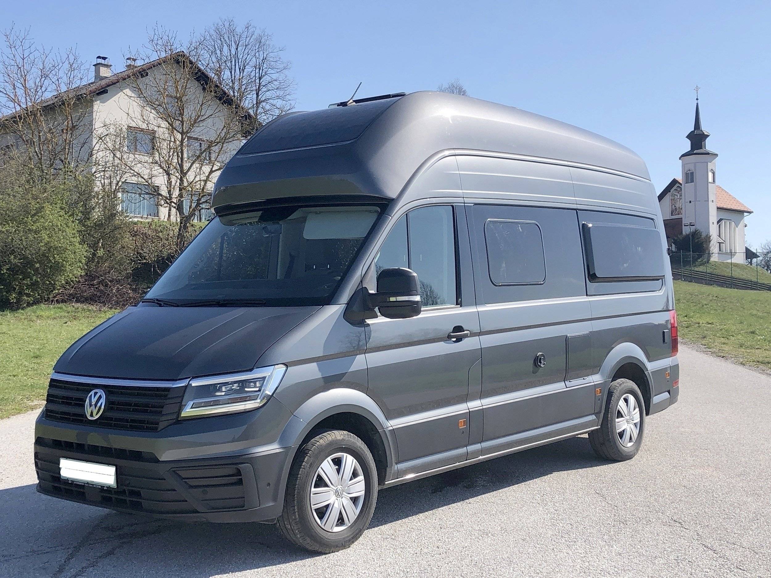 Volkswagen Grand California 600