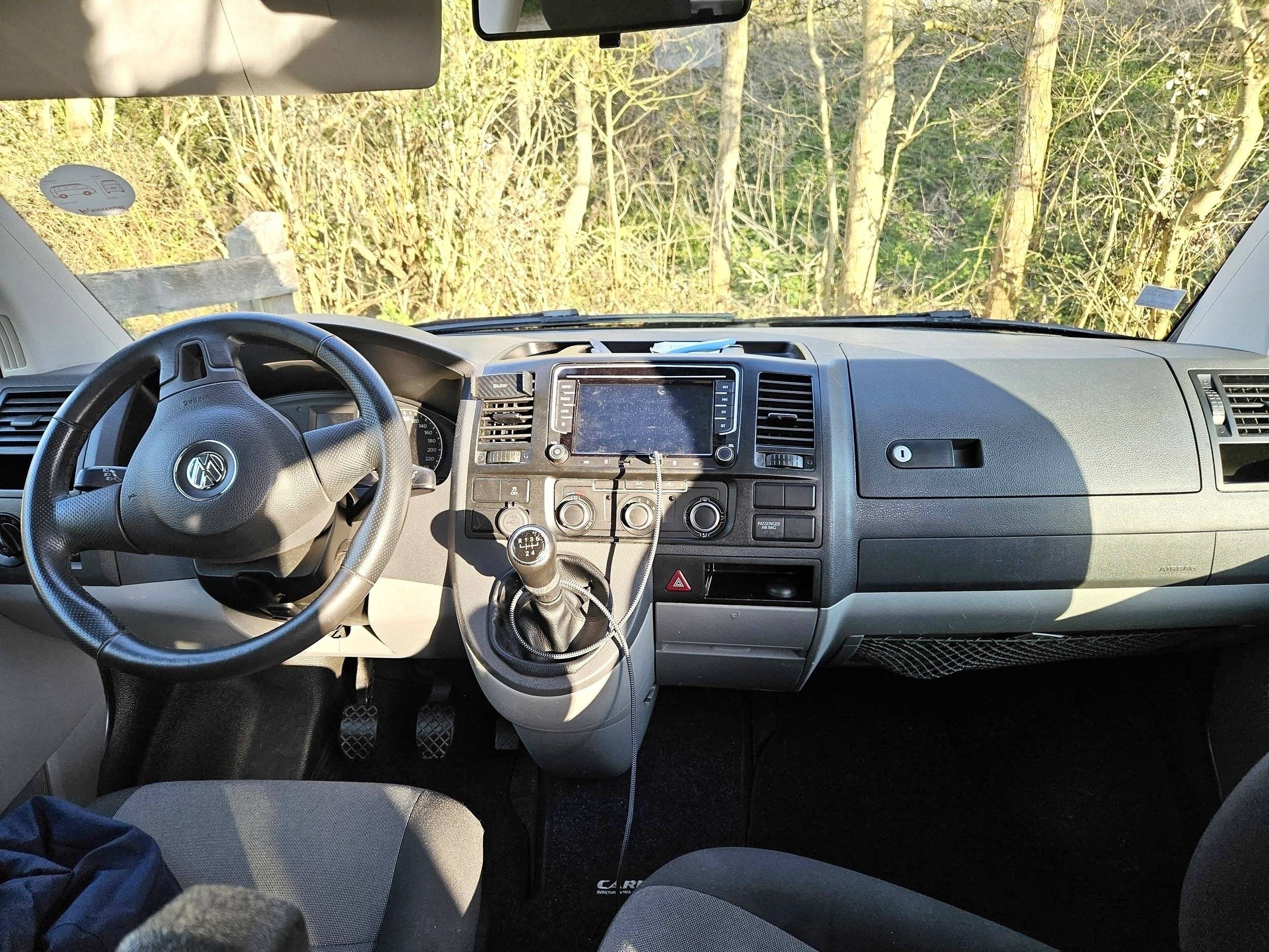 Volkswagen T5 2 l 102 ch