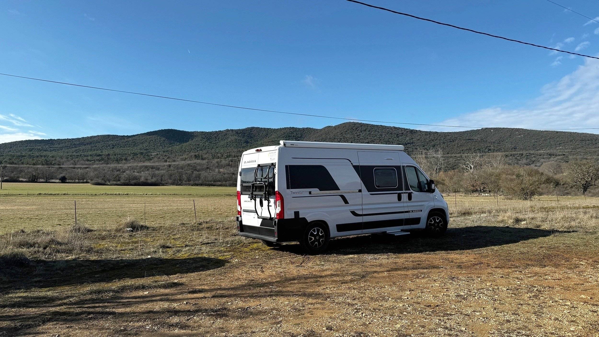 Adria Adria Twin PLUS 600 SPB Family