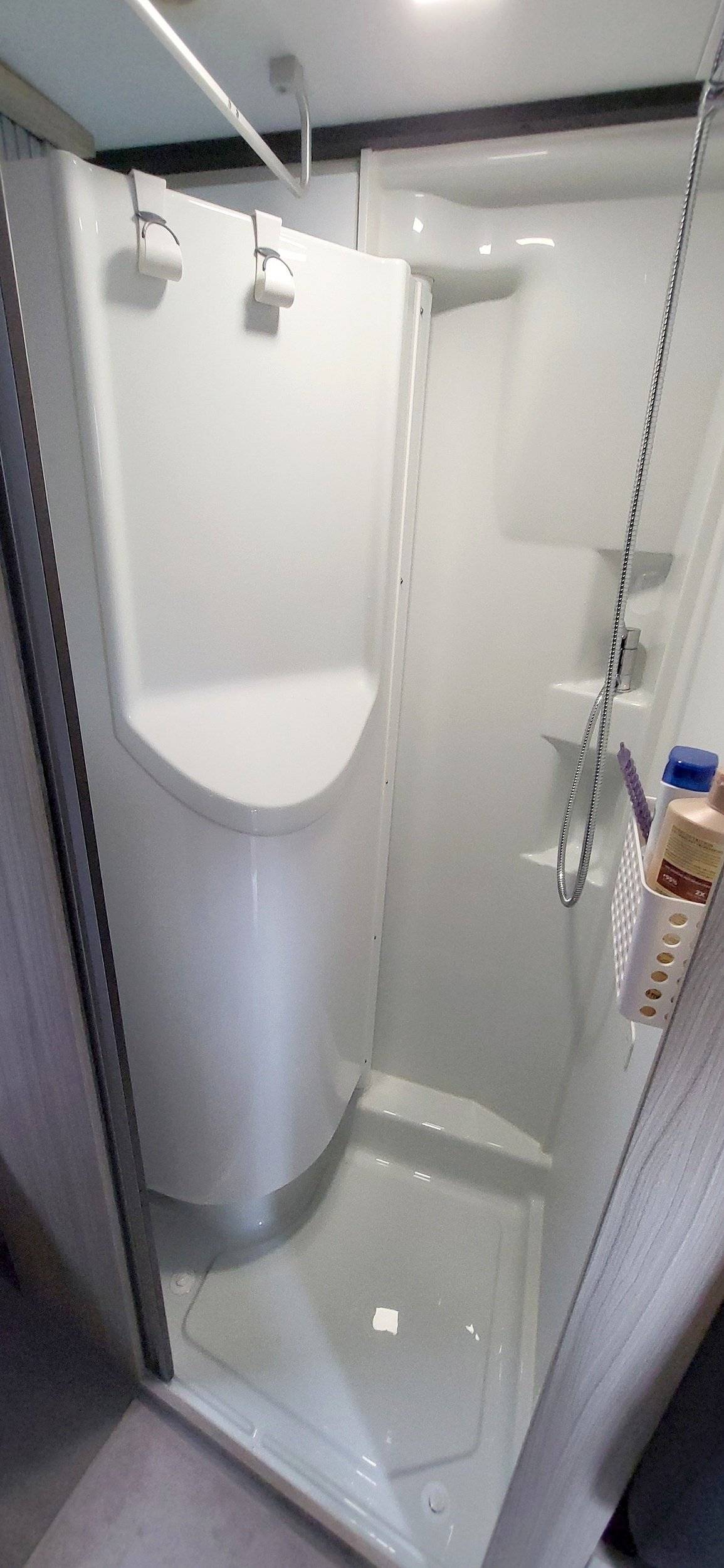 Adria Adria Twin PLUS 600 SPB Family