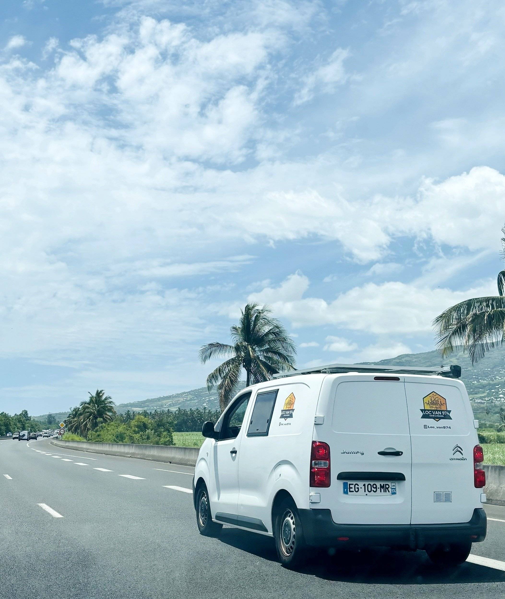 Rear view Citroën Citroën jumpy - Yescapa