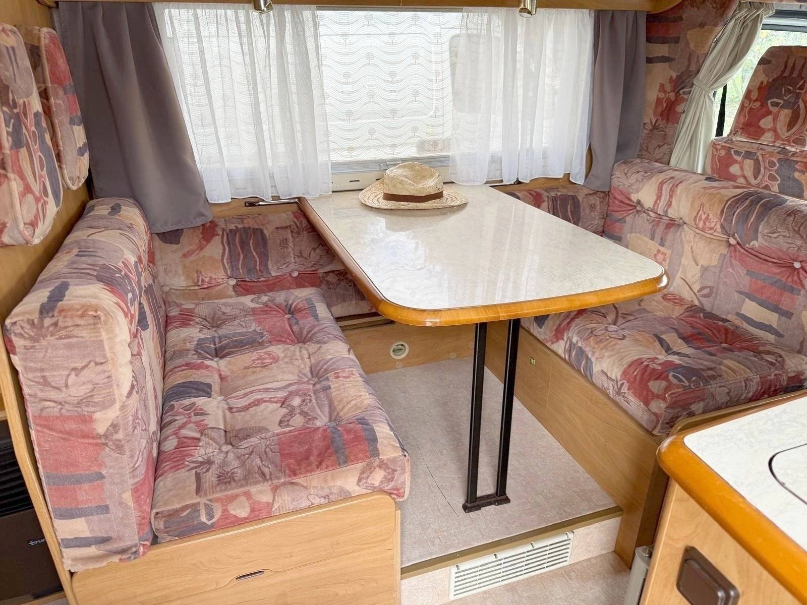 Car Caravane CARAVAN  