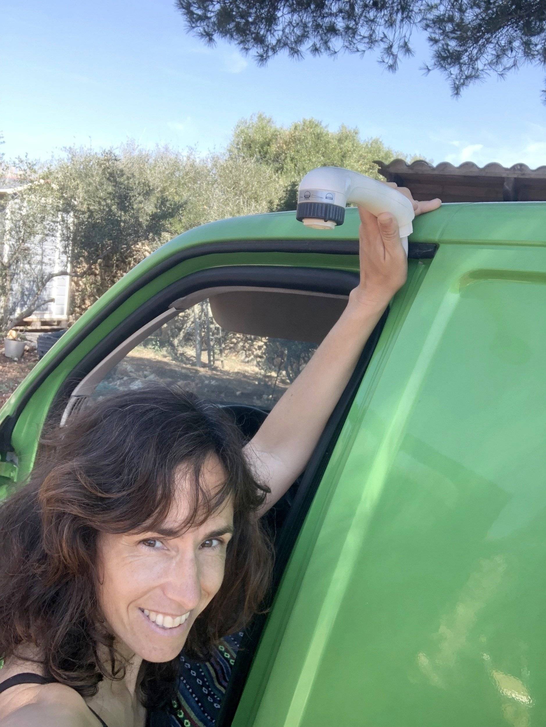 3 C Cartier/Brisebras Volkswagen Transporter