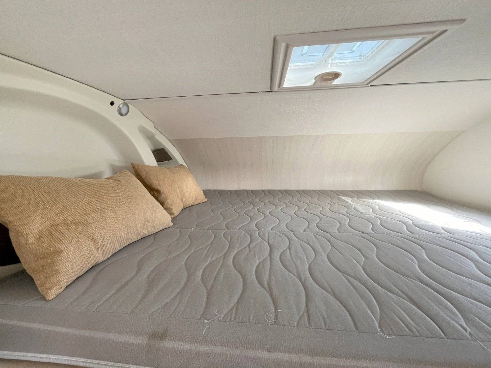 Challenger Challenger C256 VIP