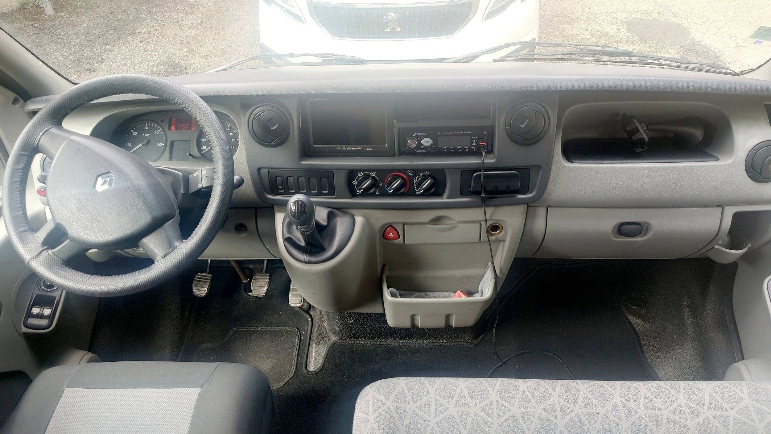 Le Voyageur Renault master 2.5l DCI 120