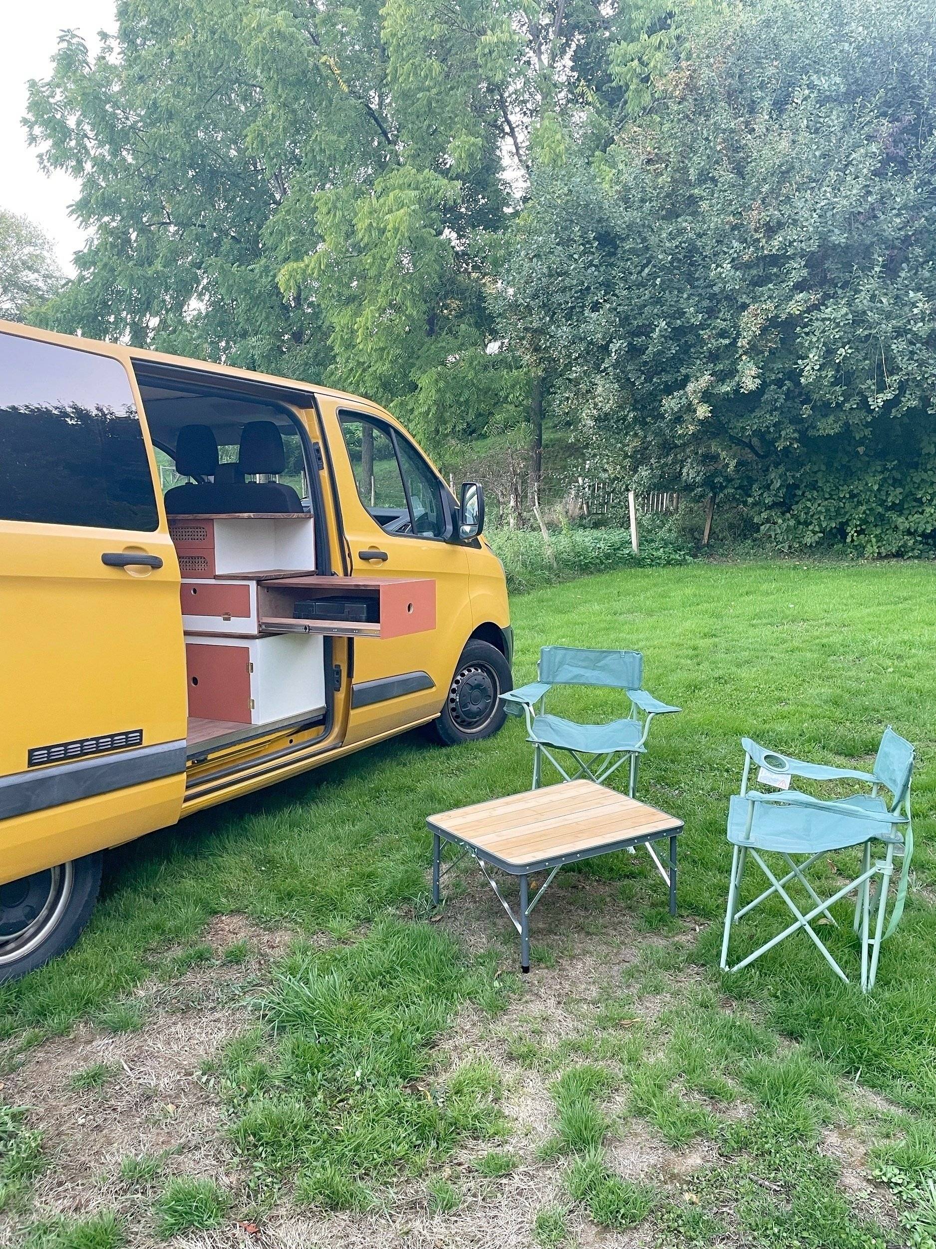 Comedor Ford Transit custom - Yescapa
