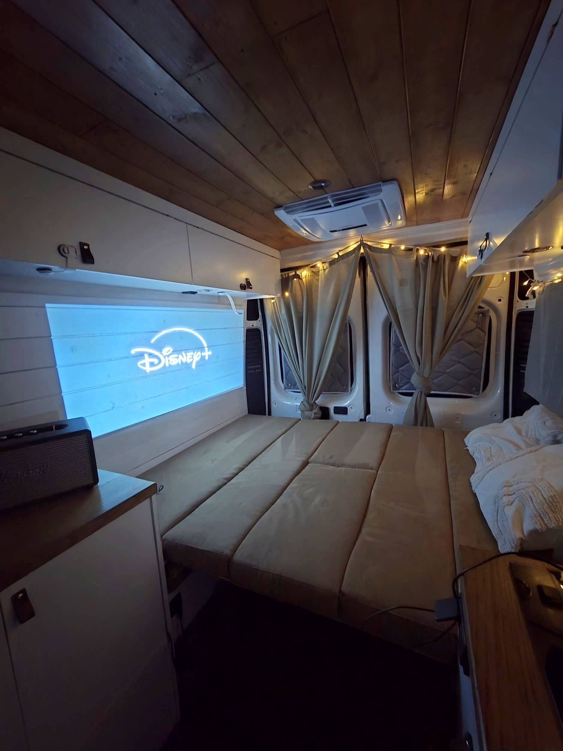 Bavaria Citroën jumper