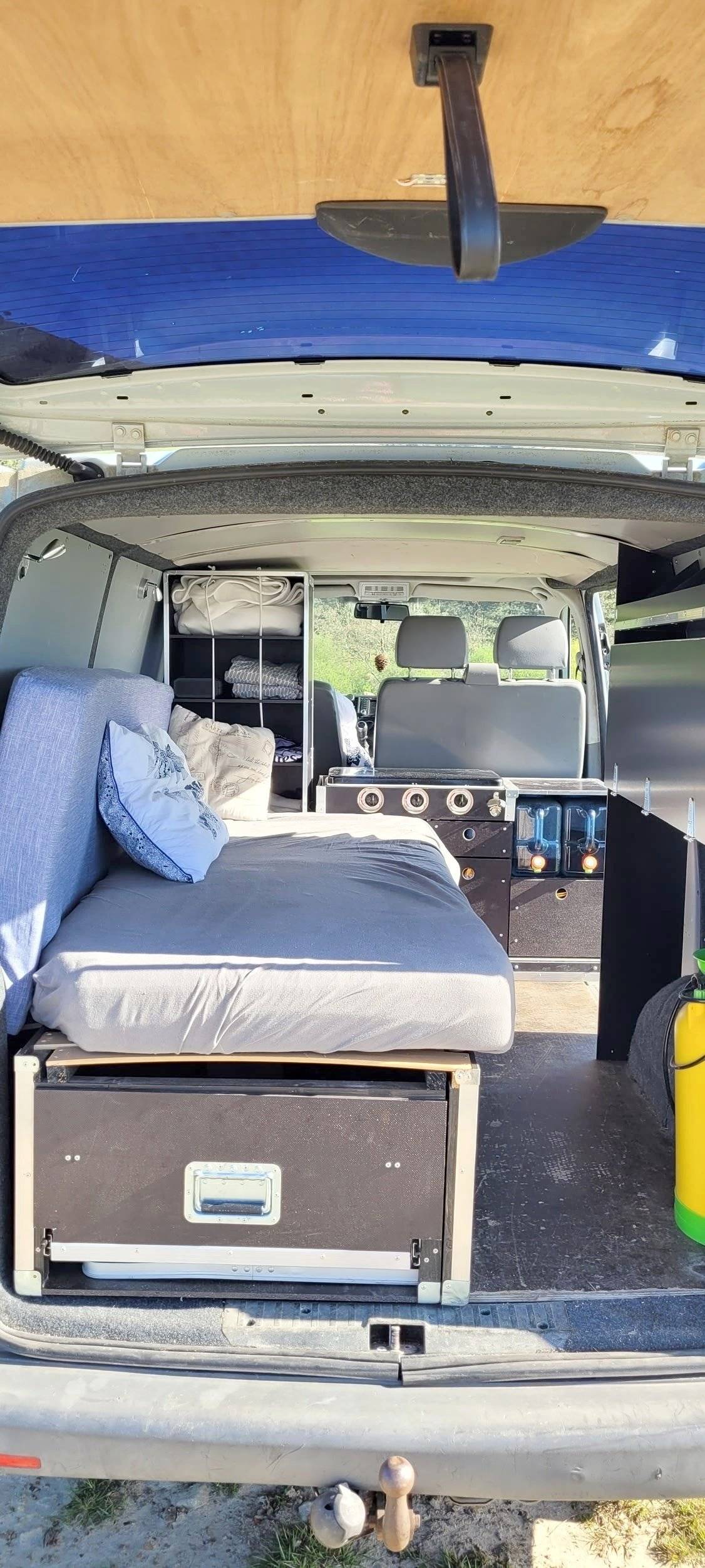 MalavanBox Transporter T5 2.5l