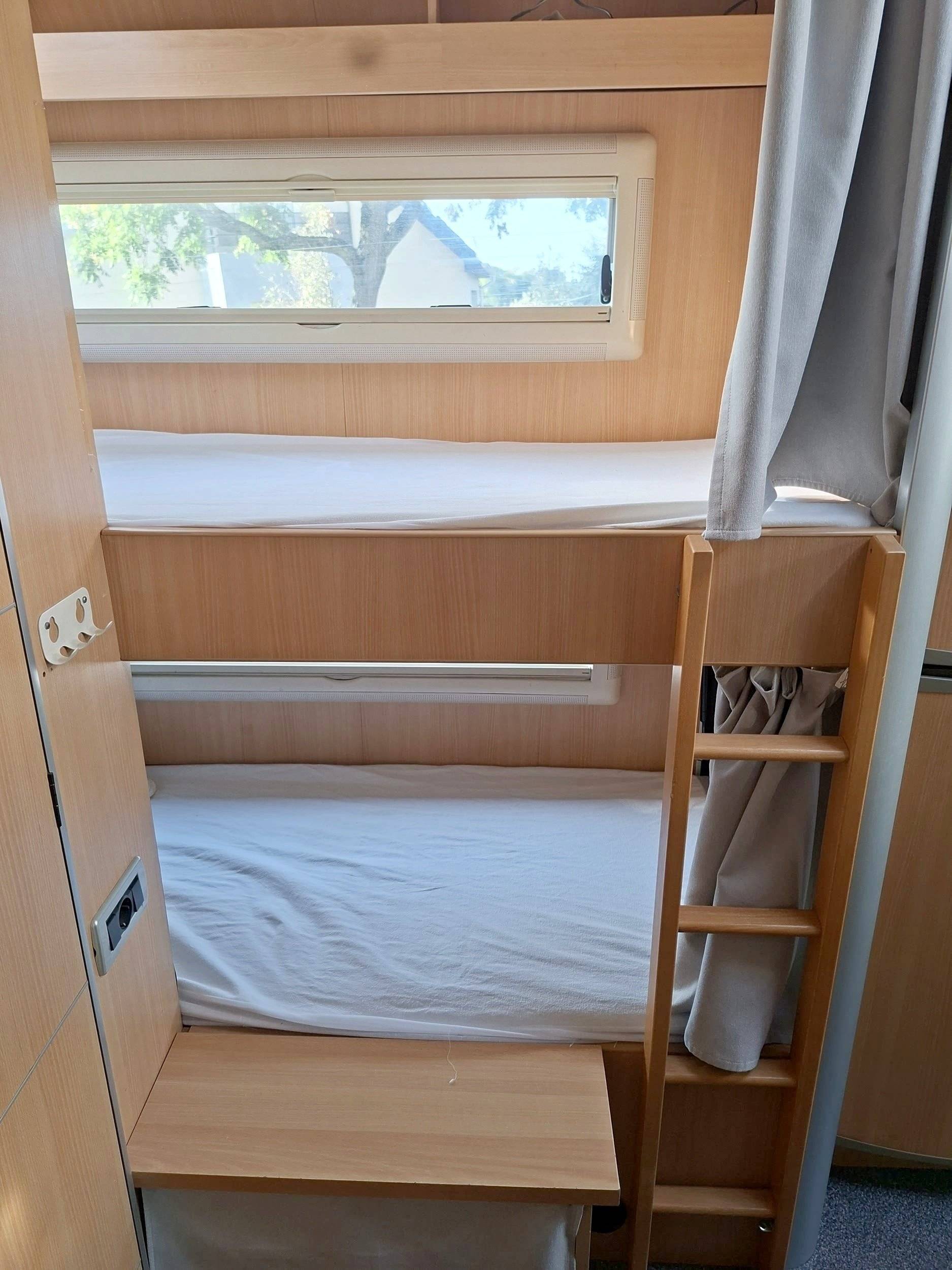 Berth Iveco Daily 3,0 l 146 ch - Yescapa