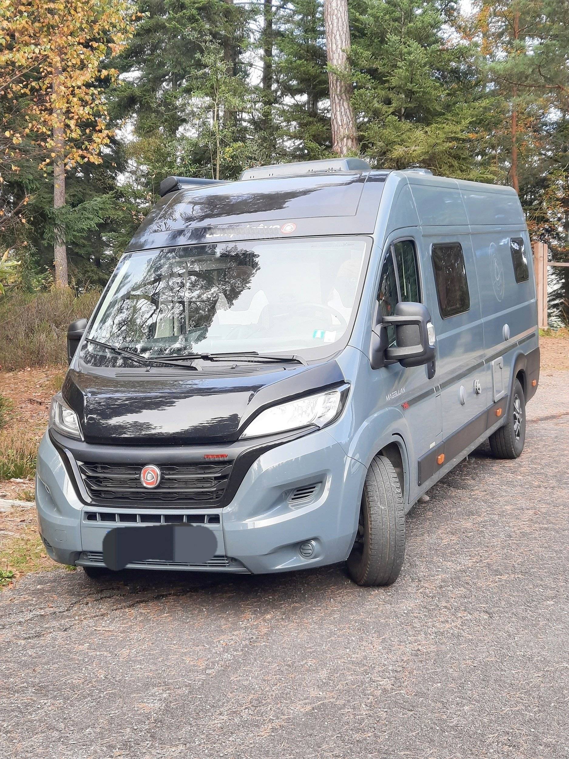 Front view from 3/4 Fiat Ducato 3,0 l 160 ch - Yescapa