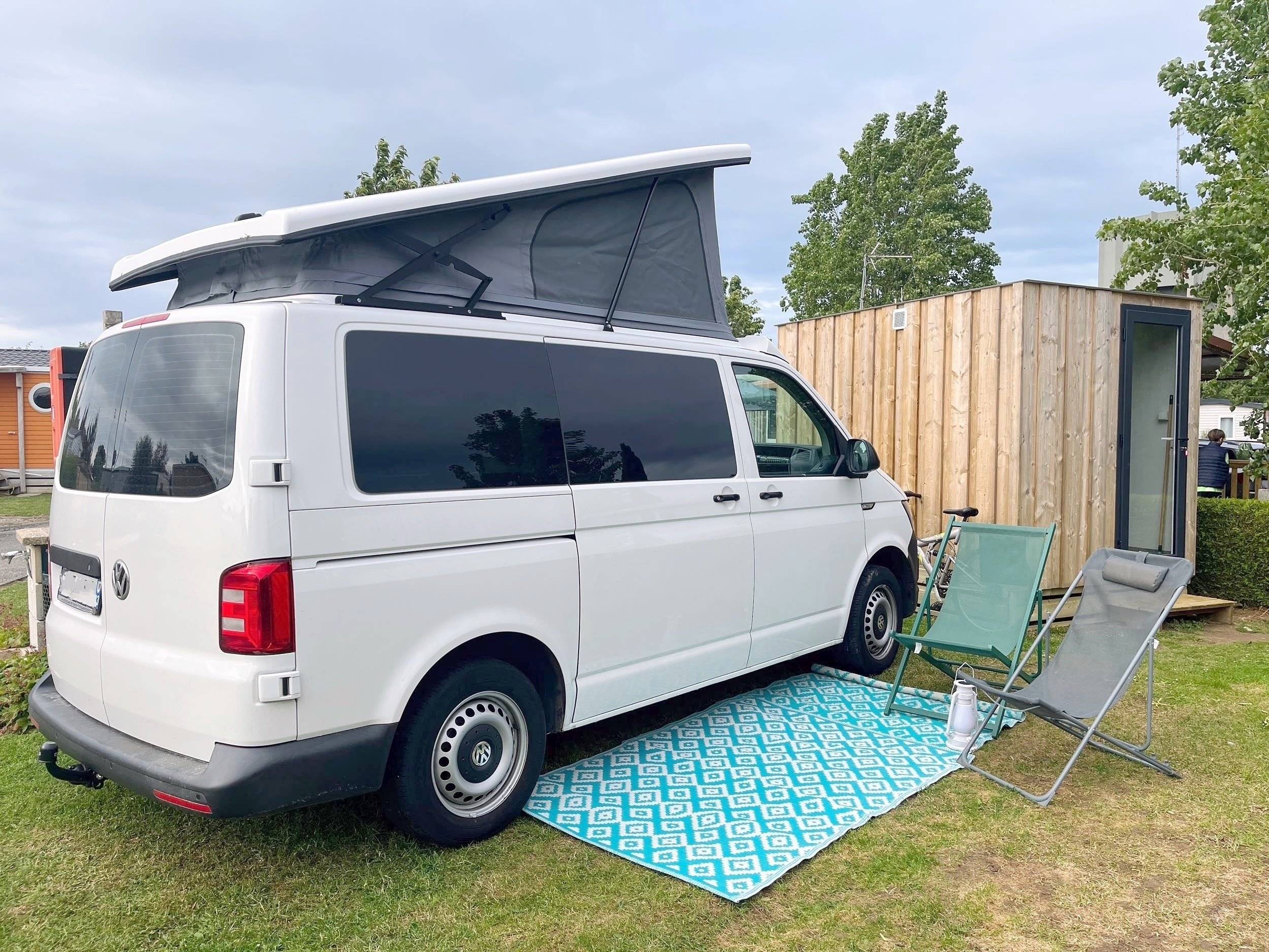 Vista del vehículo ángulo delantero Volkswagen T6 2,0 l 150 ch - Yescapa