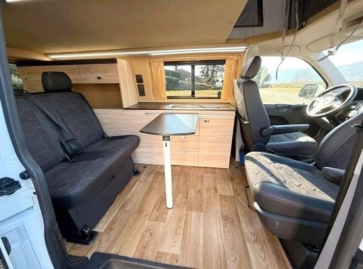 Comedor Volkswagen Transporter - Yescapa