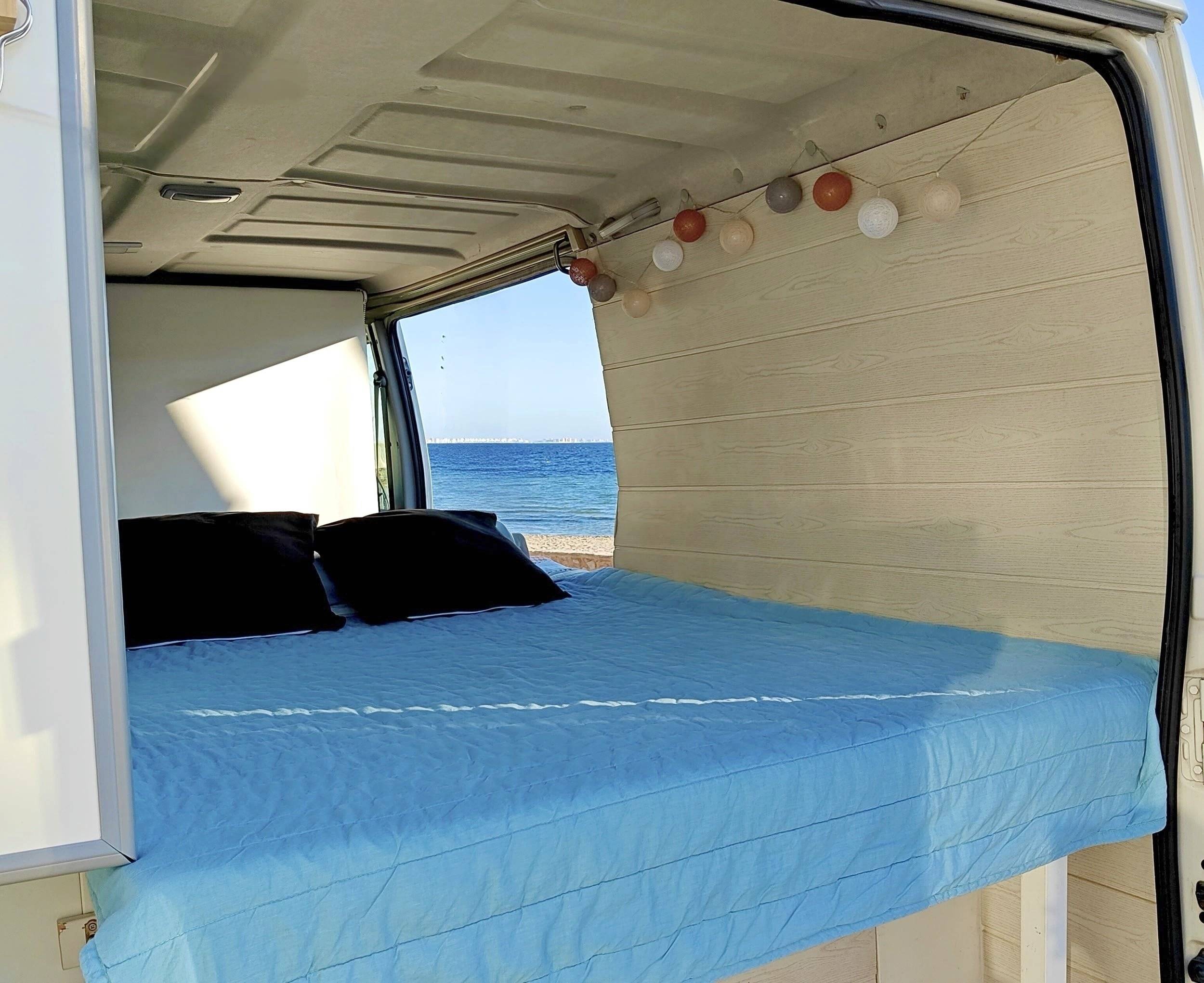 Berth Peugeot Peugeot Boxer - Yescapa