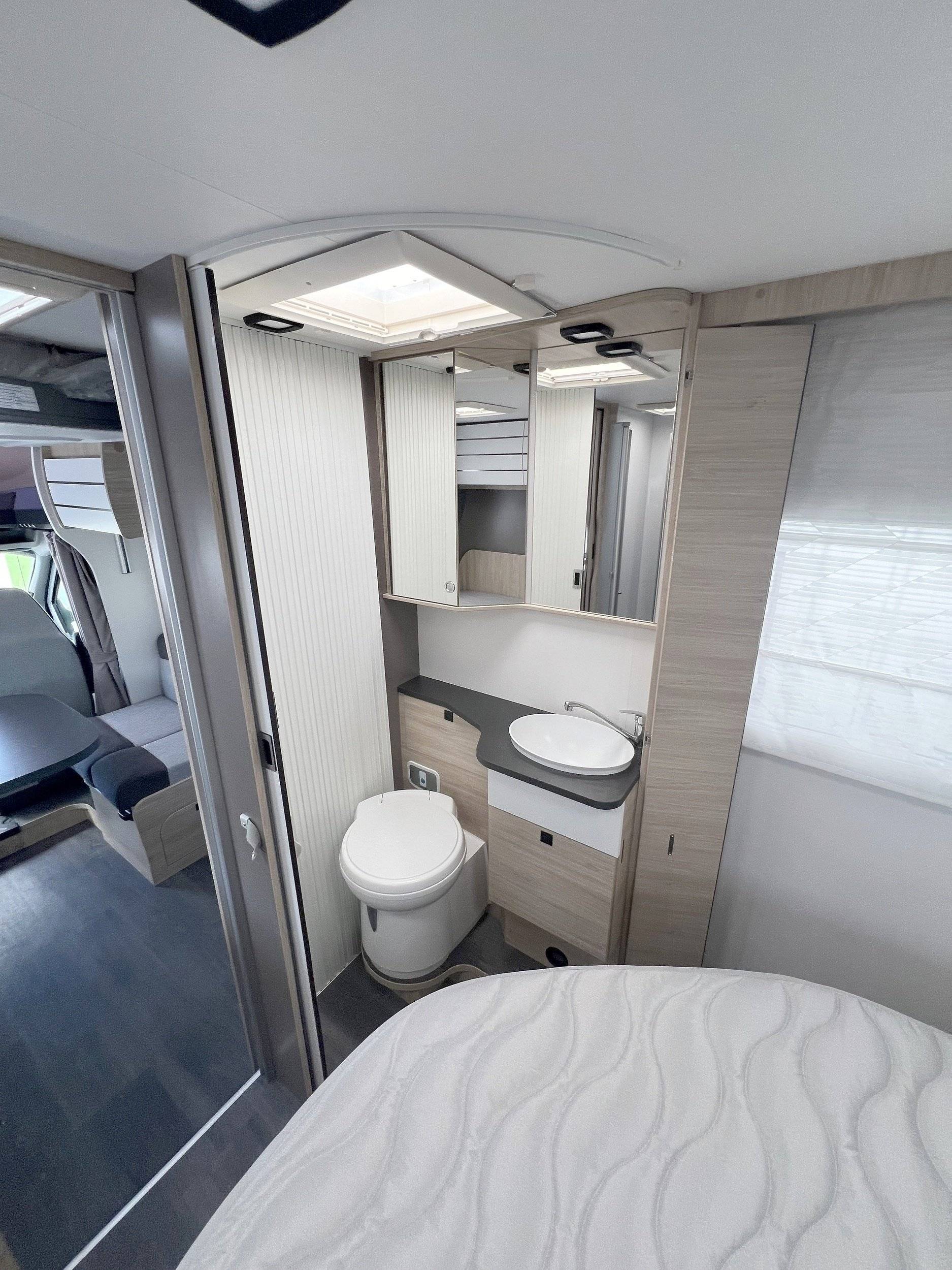 Chausson FIRST LINE 648