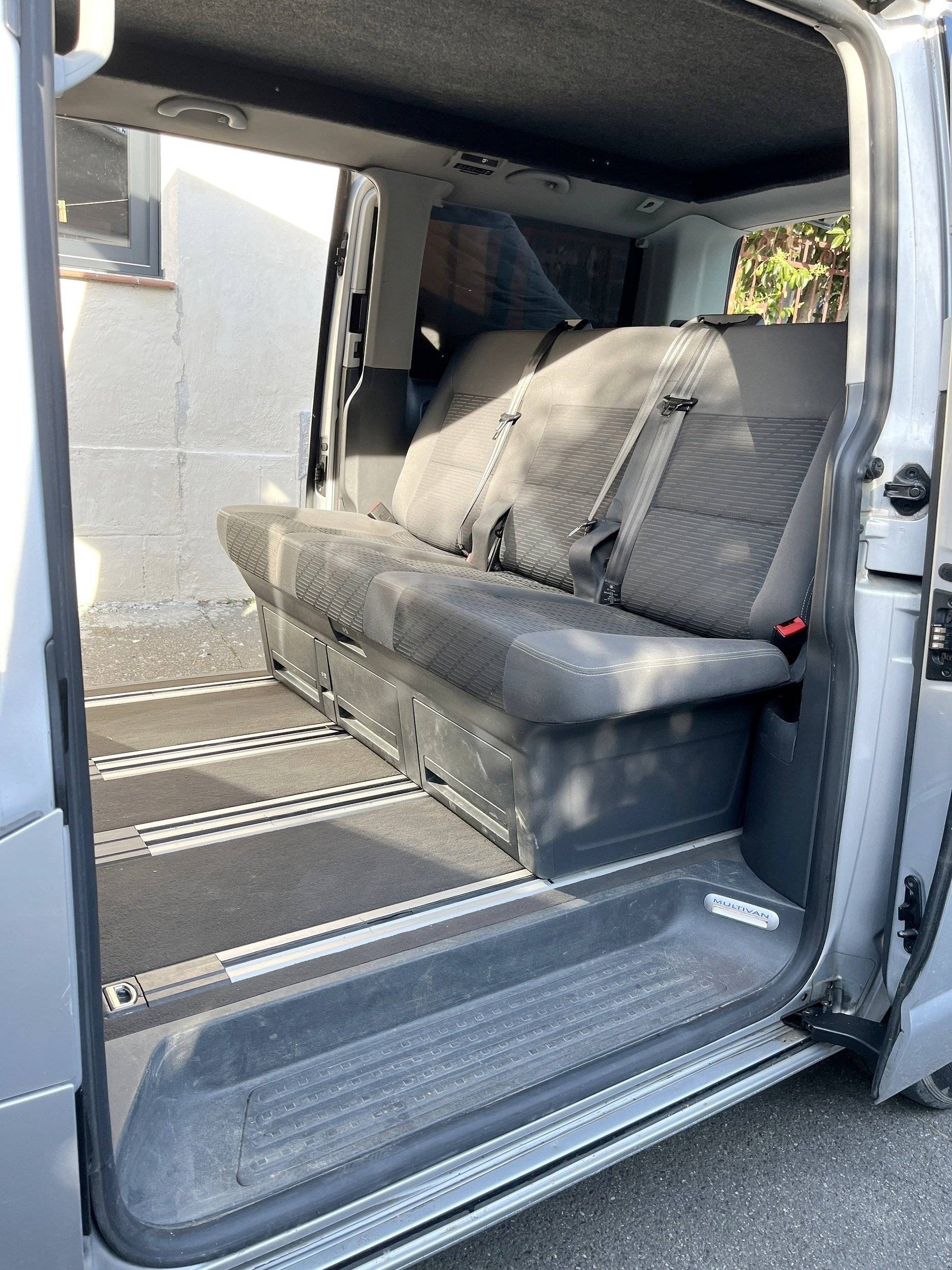 Volkswagen VW T5 Multivan 2L 140ch