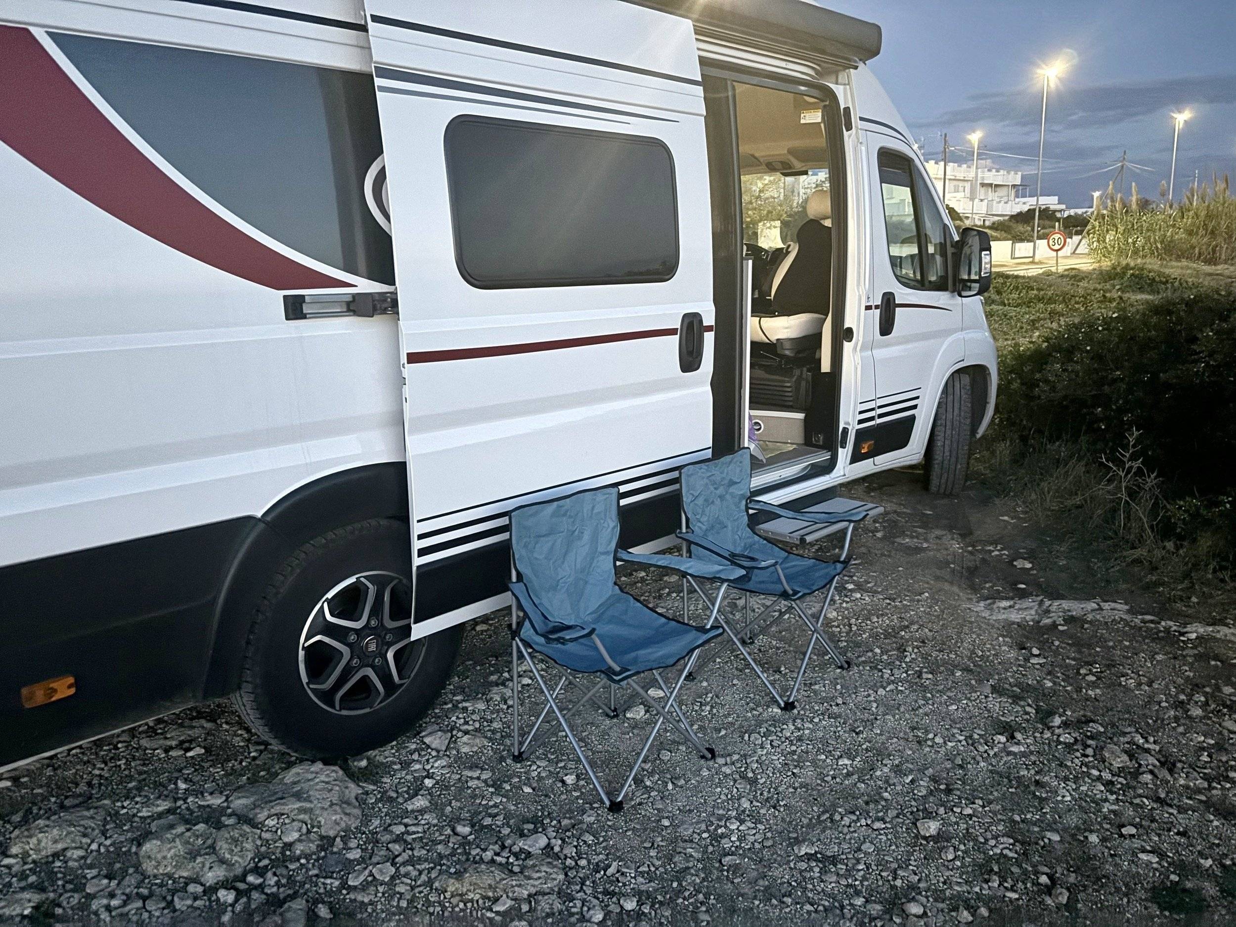 Bürstner ELISEO C642