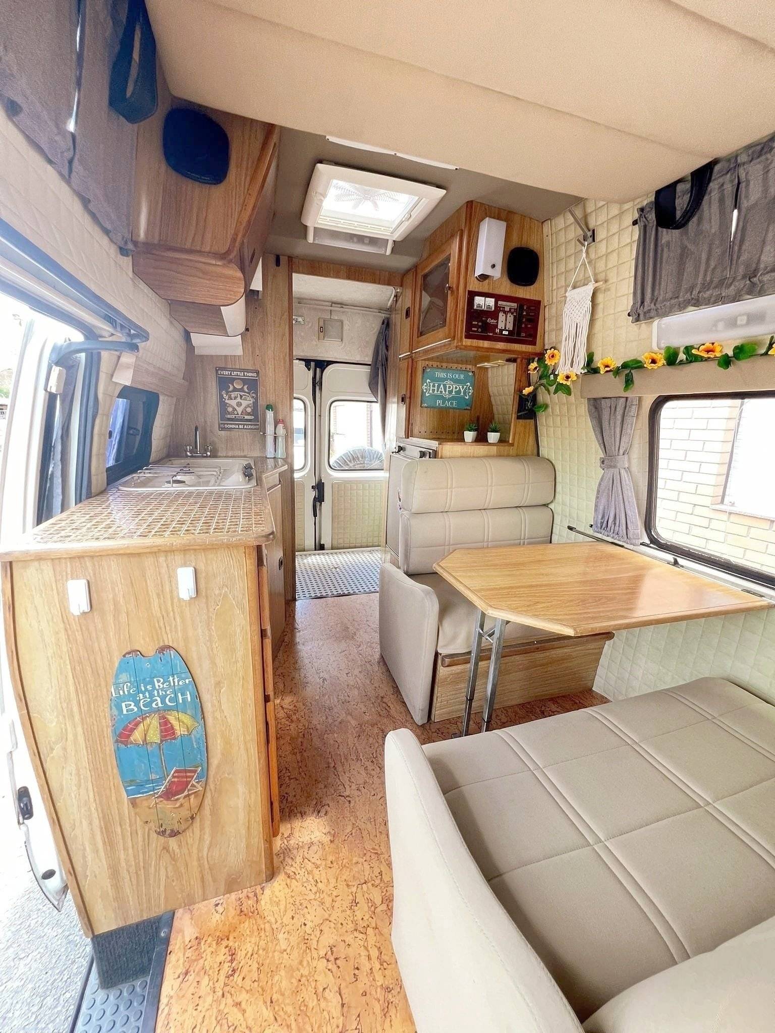 Camper Track Andrade