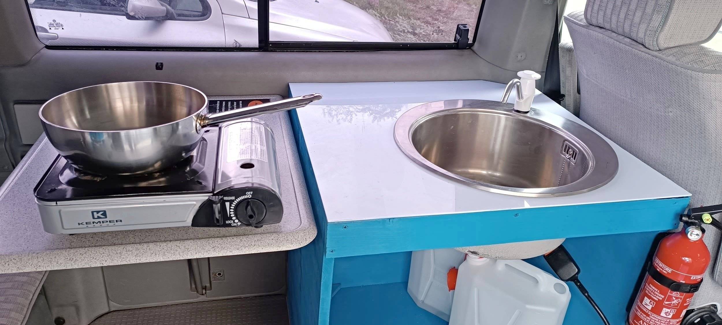 Coin cuisine Volkswagen Transporter T4 Multivan - Yescapa