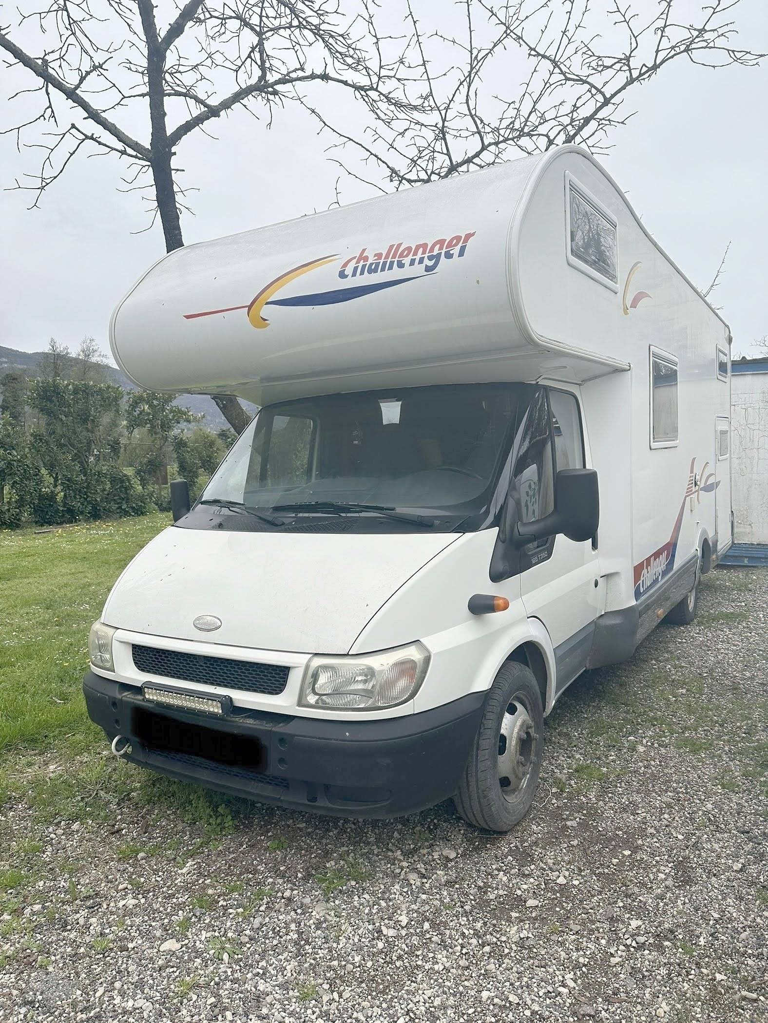 Challenger Transit 2,5 l TDCi 140 ch.