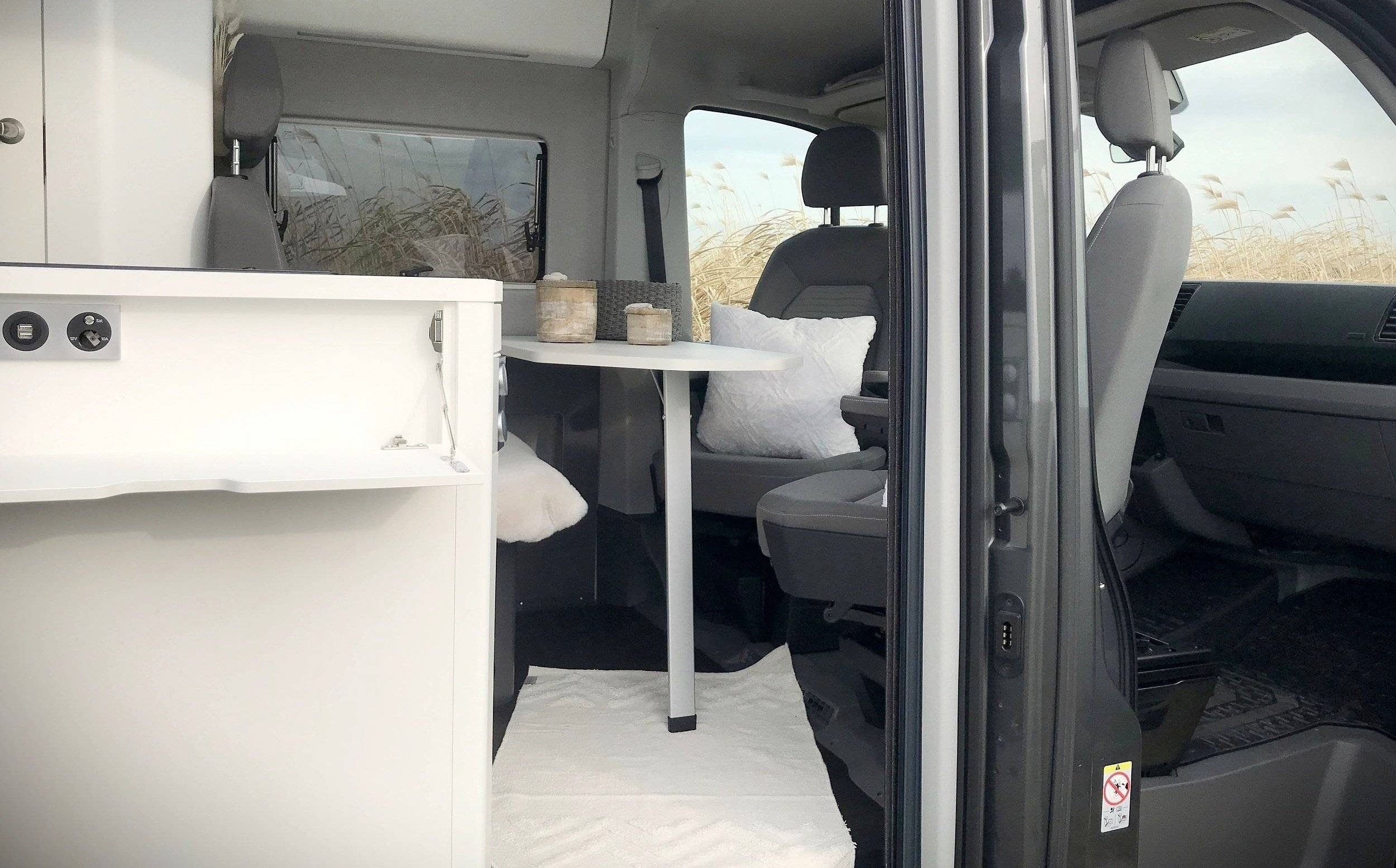 Eethoek Volkswagen Volkswagen Grand California - Yescapa