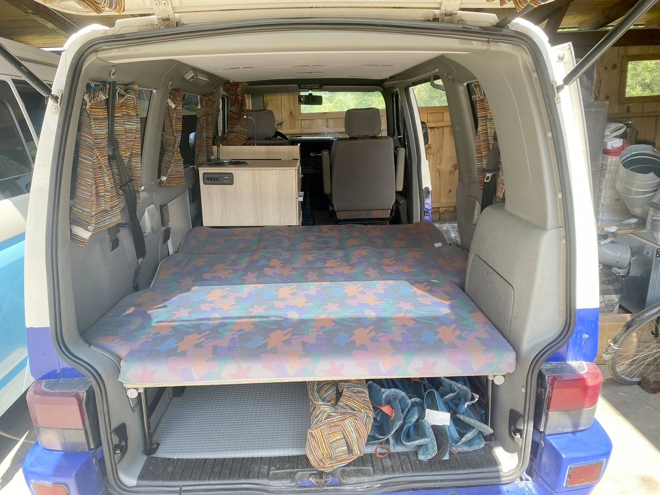 Berth Volkswagen - Yescapa