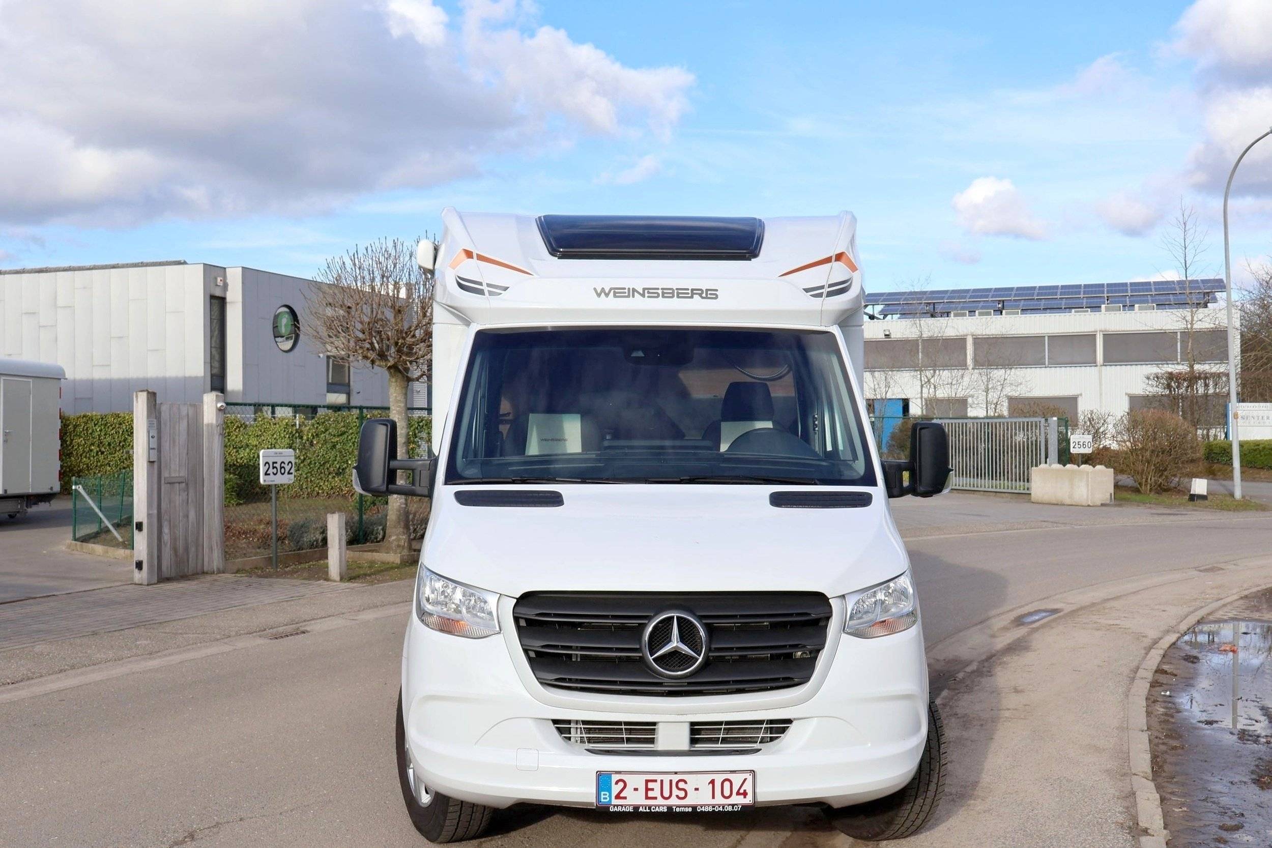 Mercedes-Benz 