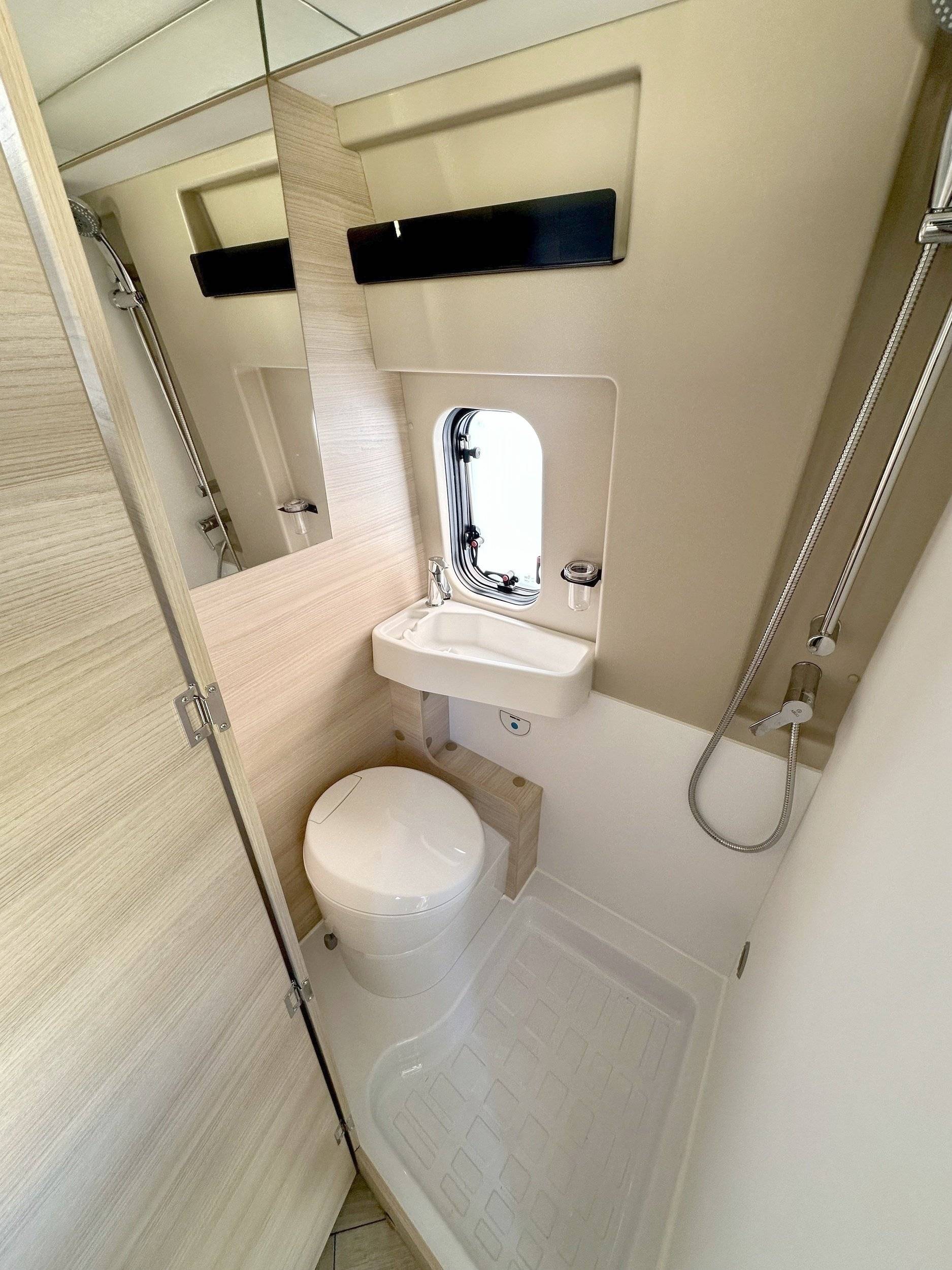 Chausson Chausson V594 First Line