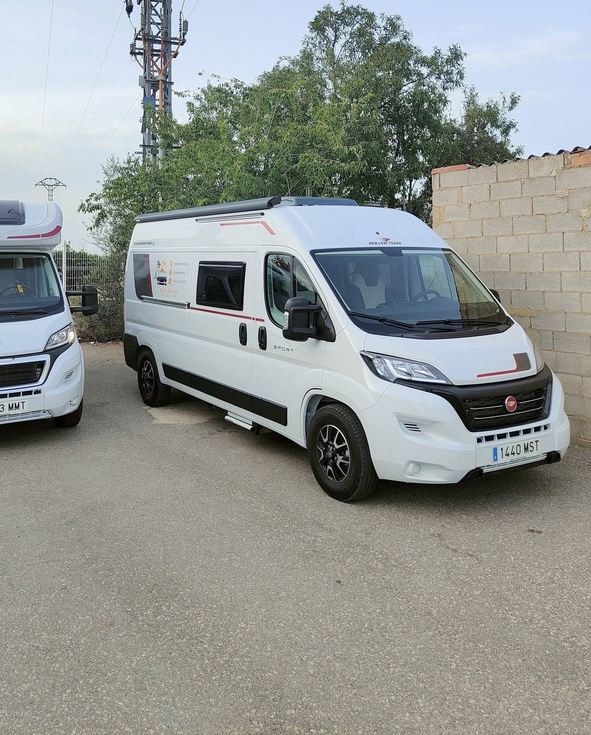 Vue avant de 3/4 Fiat Fiat Ducato 140 CV - Yescapa