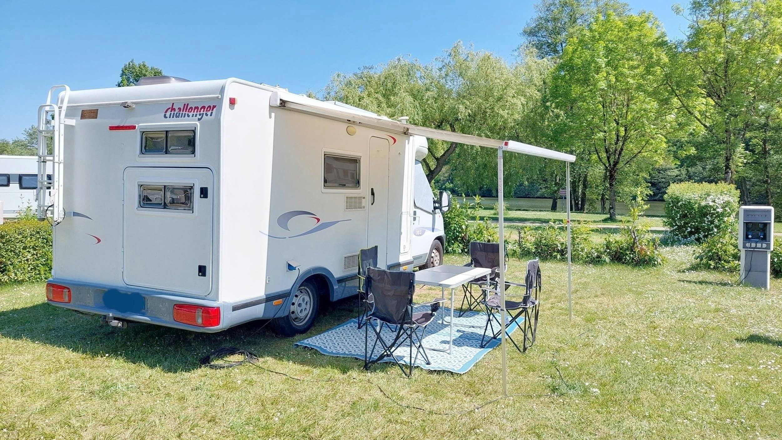 Challenger Challenger 103