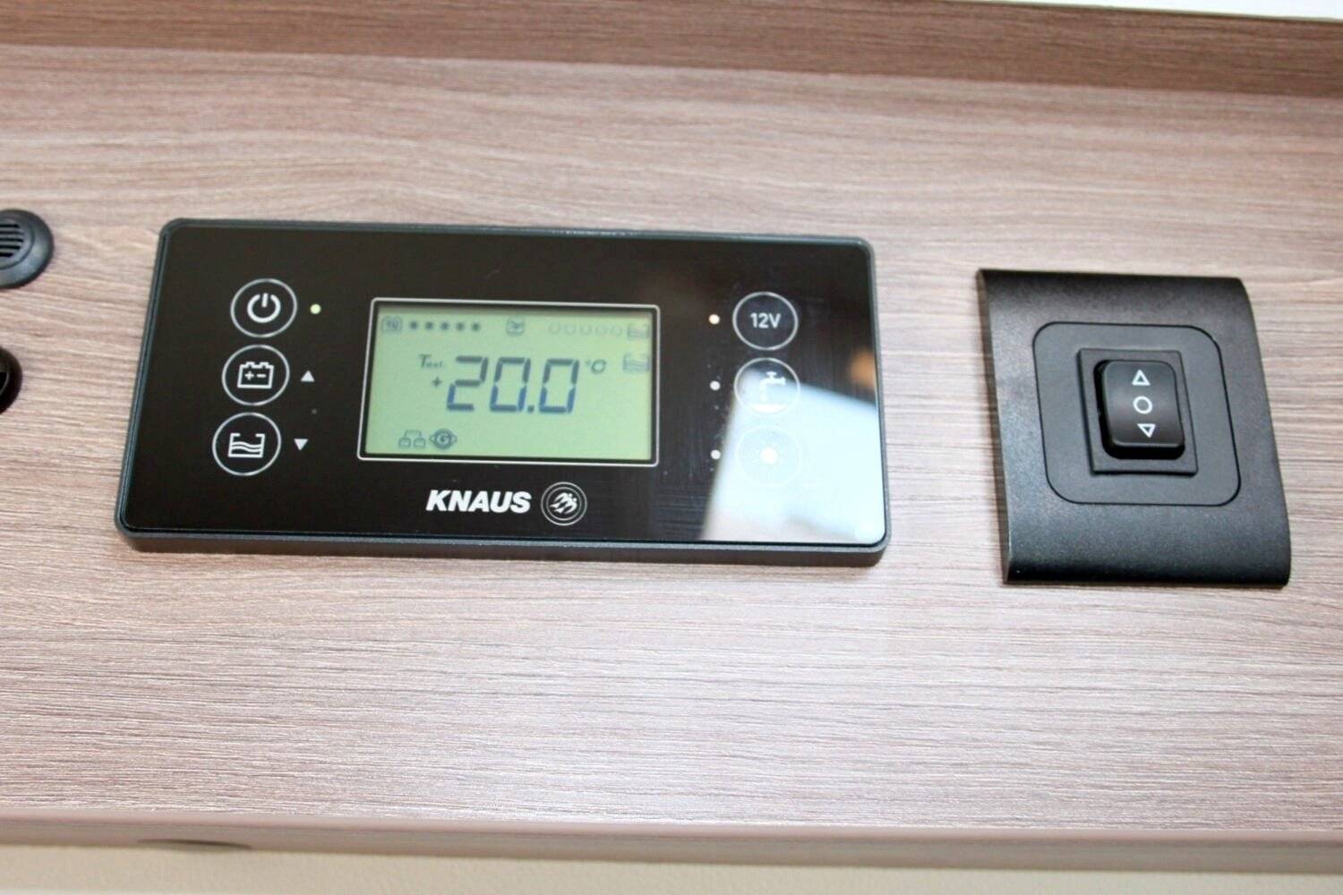 Knaus Live Traveller 600DKG