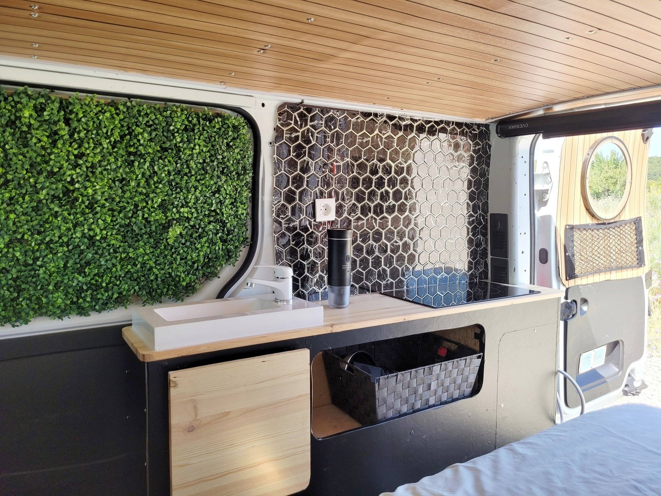 BJH RENAULT TRAFIC III 120 cv