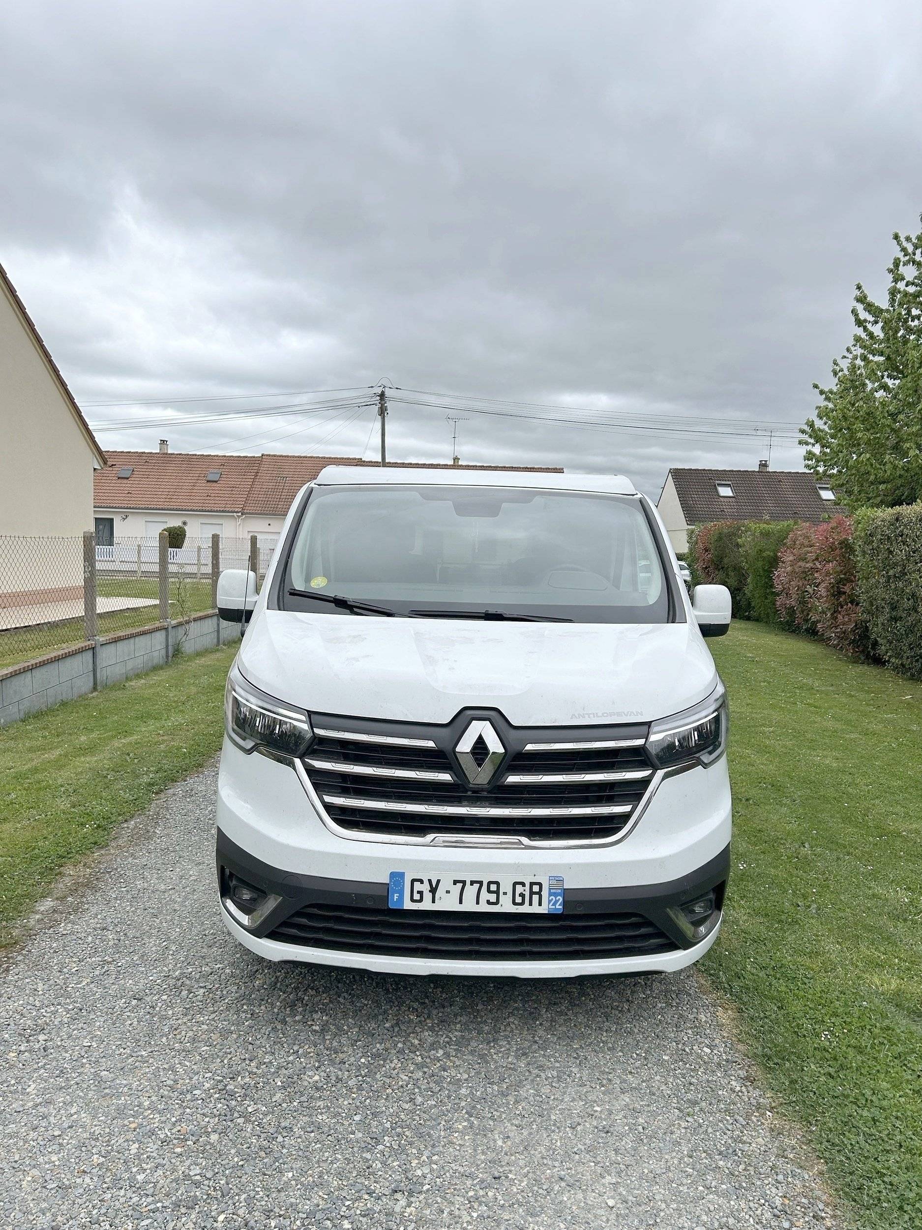 Renault Trafic III L1-H1 1.6L 125cv