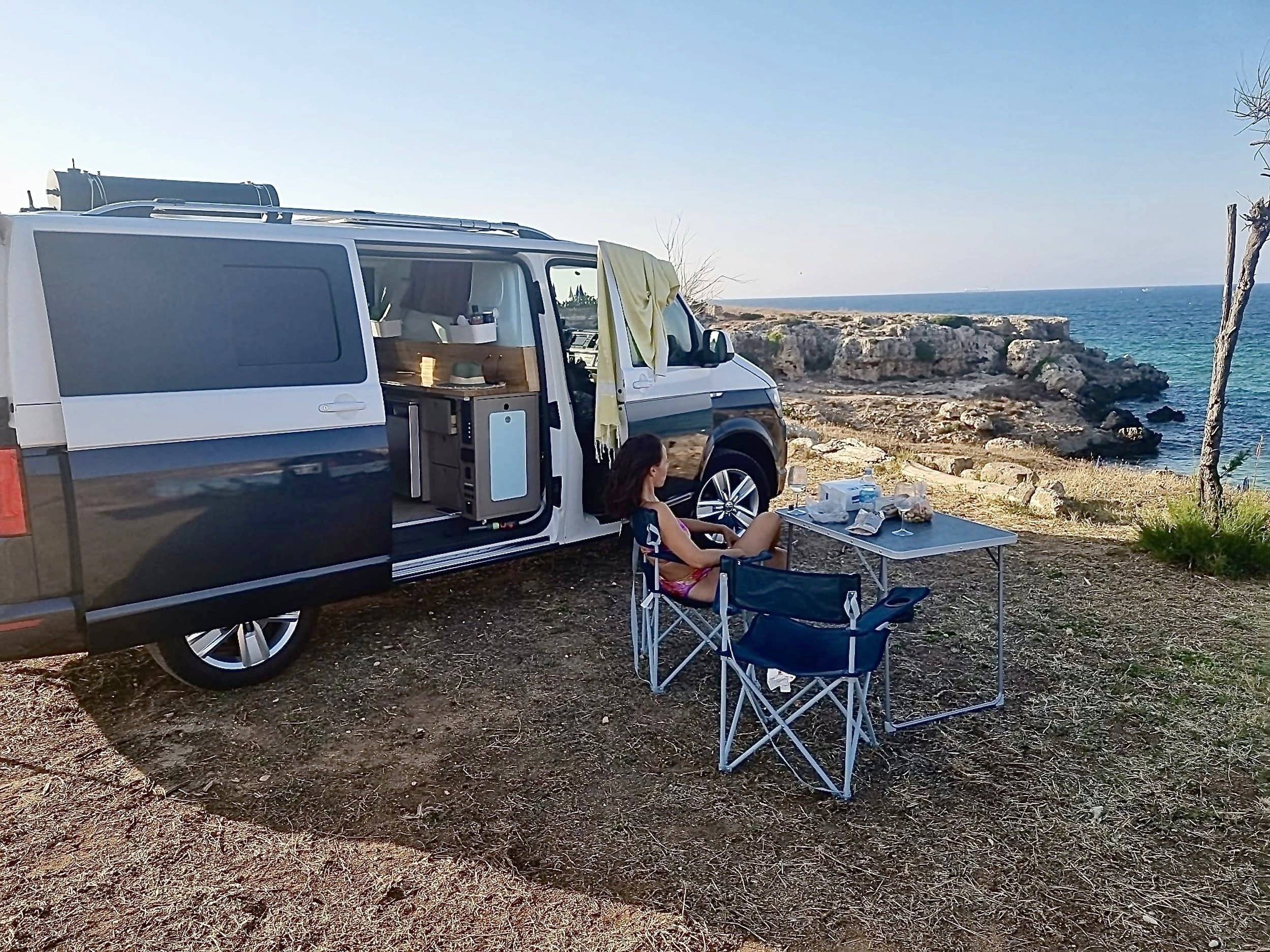 schräge Vorderansicht Volkswagen Volkswagen T6 - Yescapa